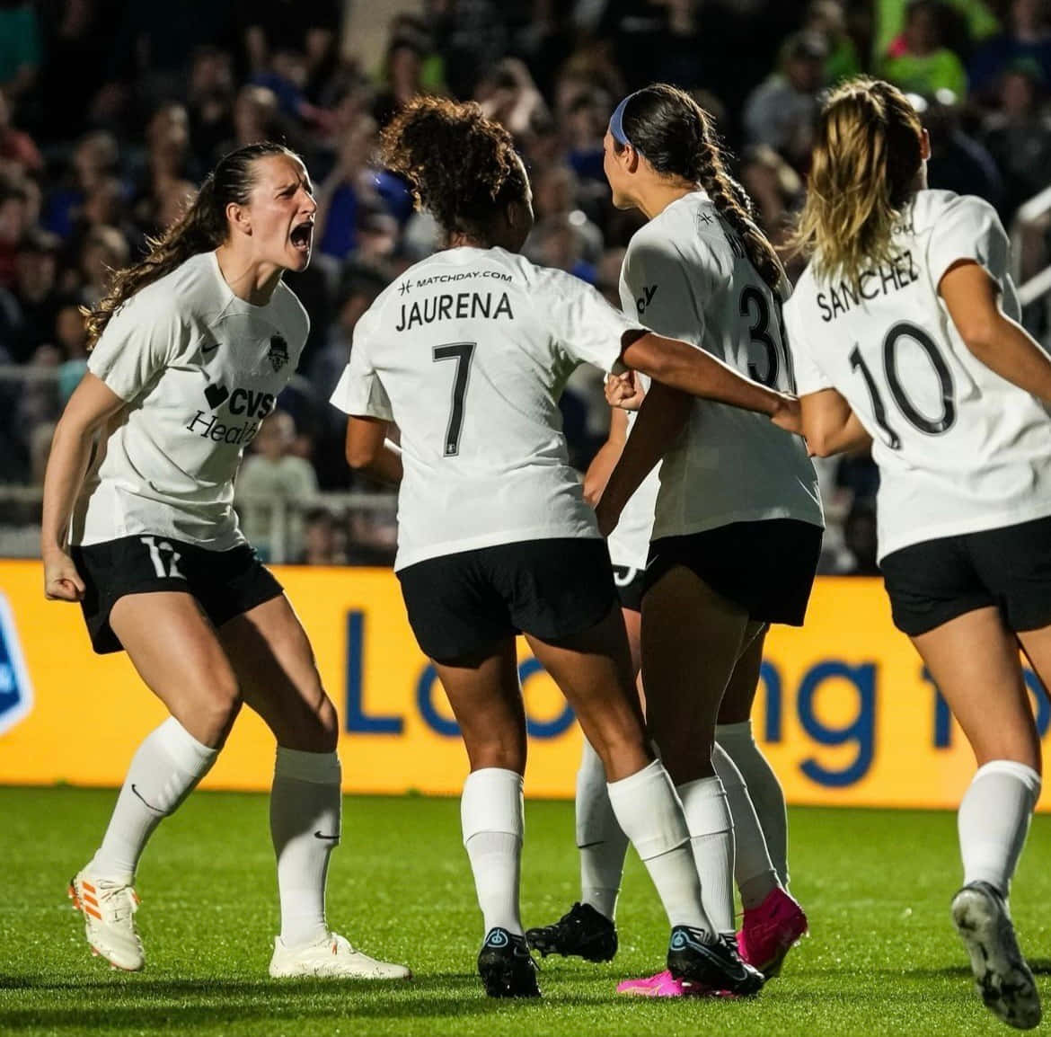 Andi Sullivan, white jerseys, goal, SD Desktop Wallpaper