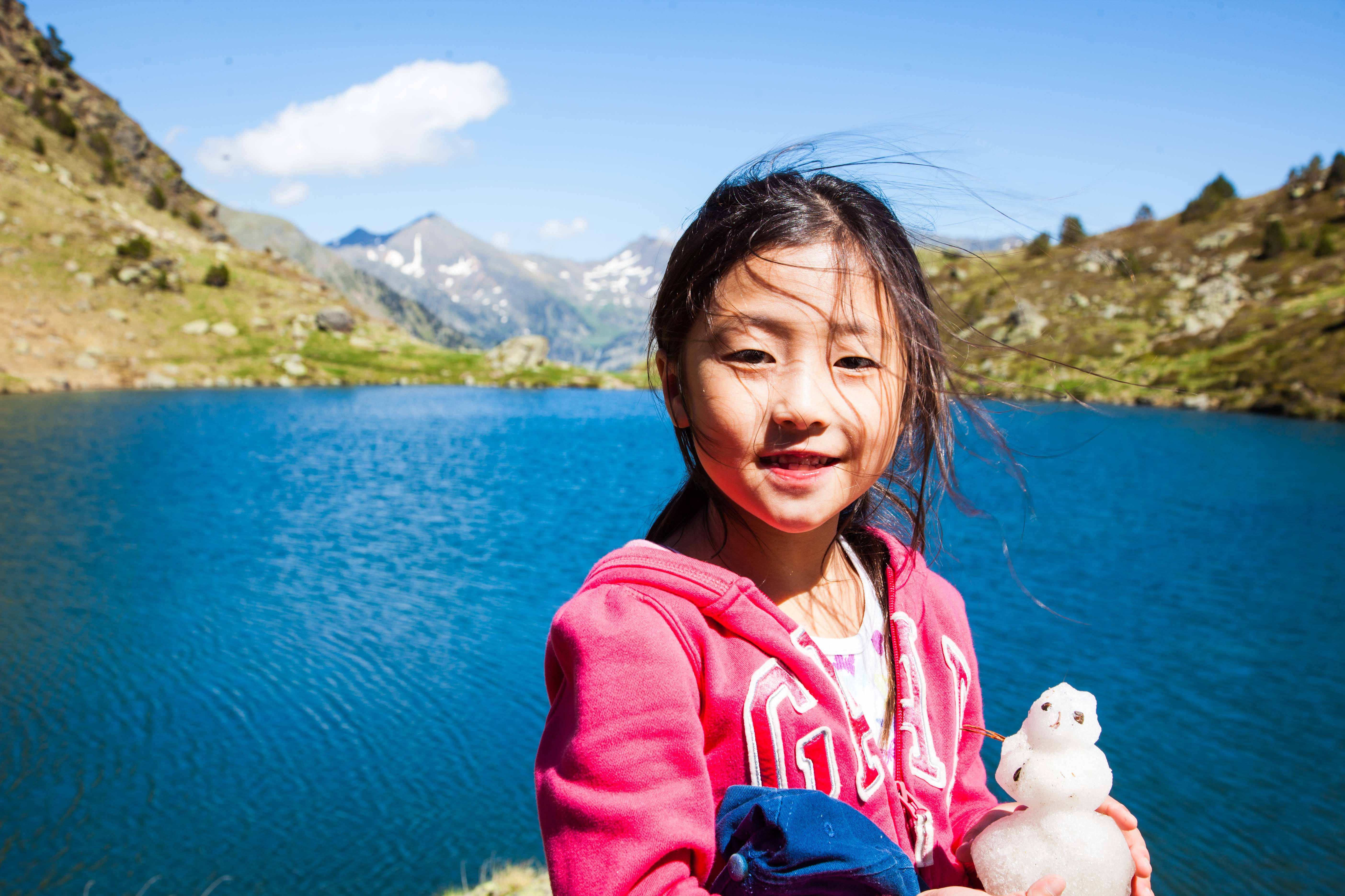 Andorra, pink hoodie, snowman figurine, 5K Desktop Wallpaper