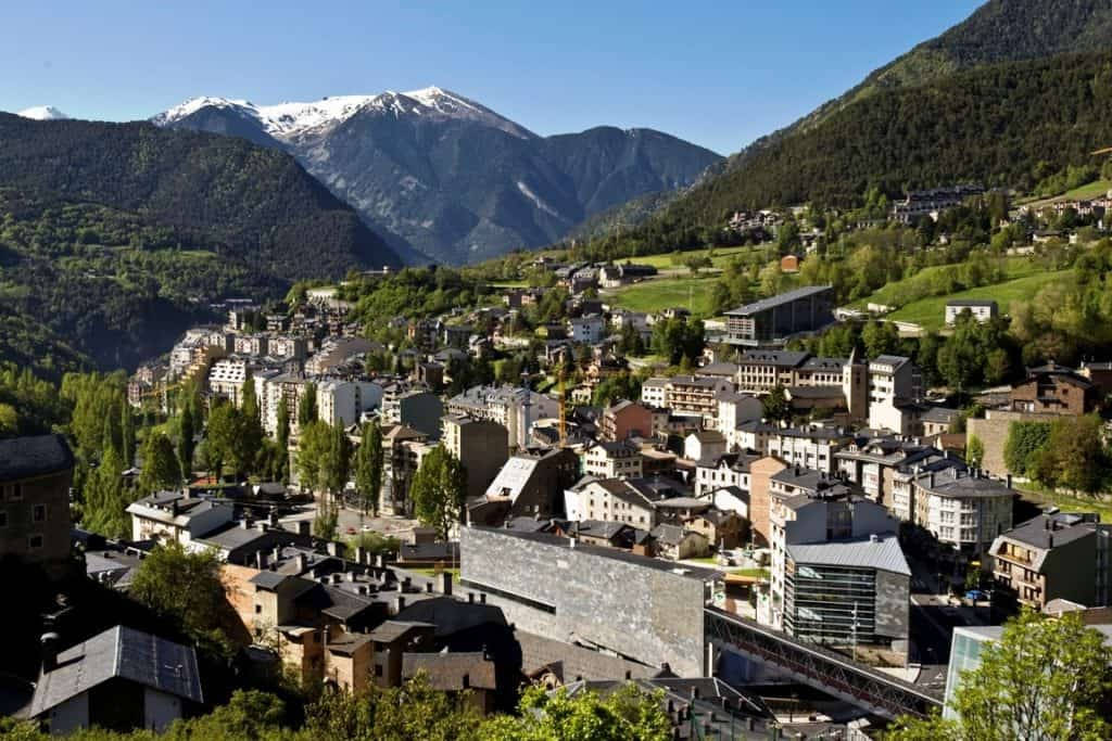 Andorra, city, mountains, SD Desktop Wallpaper