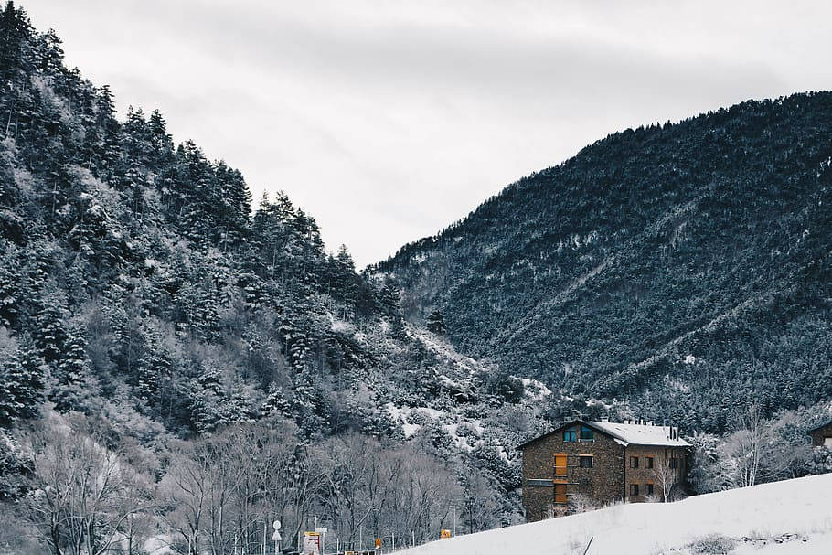 Andorra, snow-covered valley, evergreen forests, SD Desktop Wallpaper