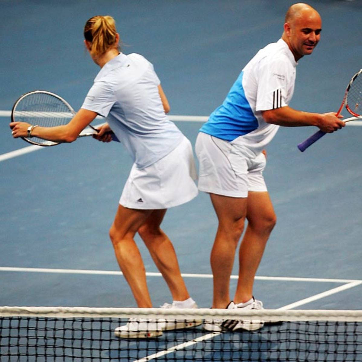 Andre Agassi, 2008 Family Circle Cup, white and blue gear, SD Phone Wallpaper