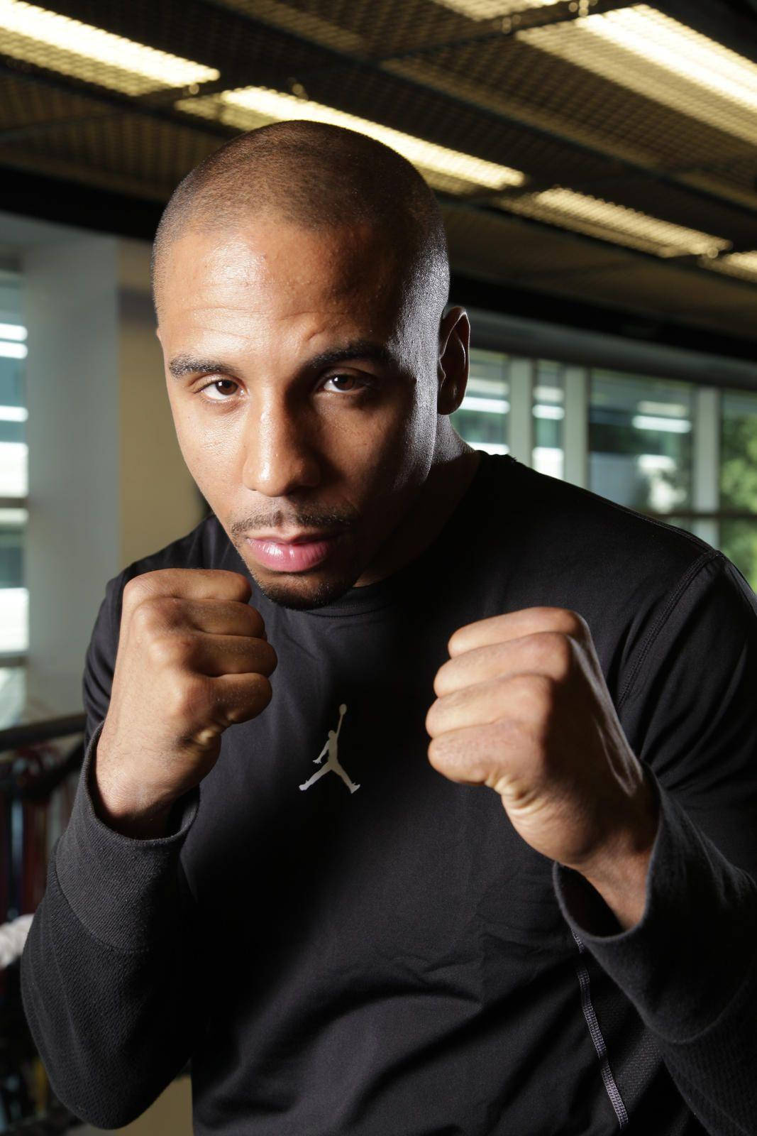 Andre Ward, black Jordan shirt, fighting stance, HD Phone Wallpaper