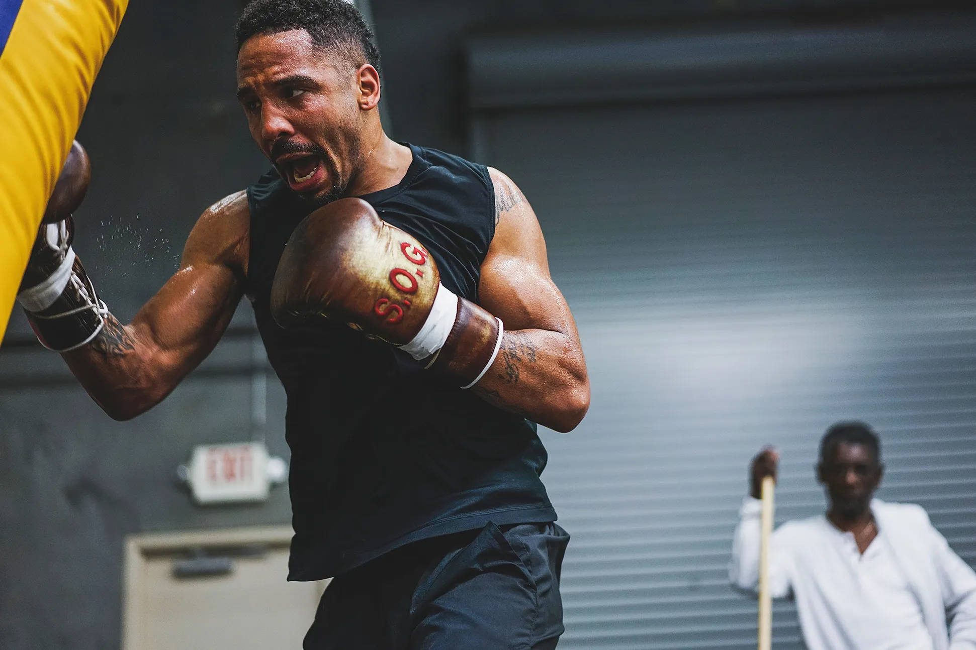 Andre Ward, black gear, yellow heavy bag, Full HD Desktop Wallpaper