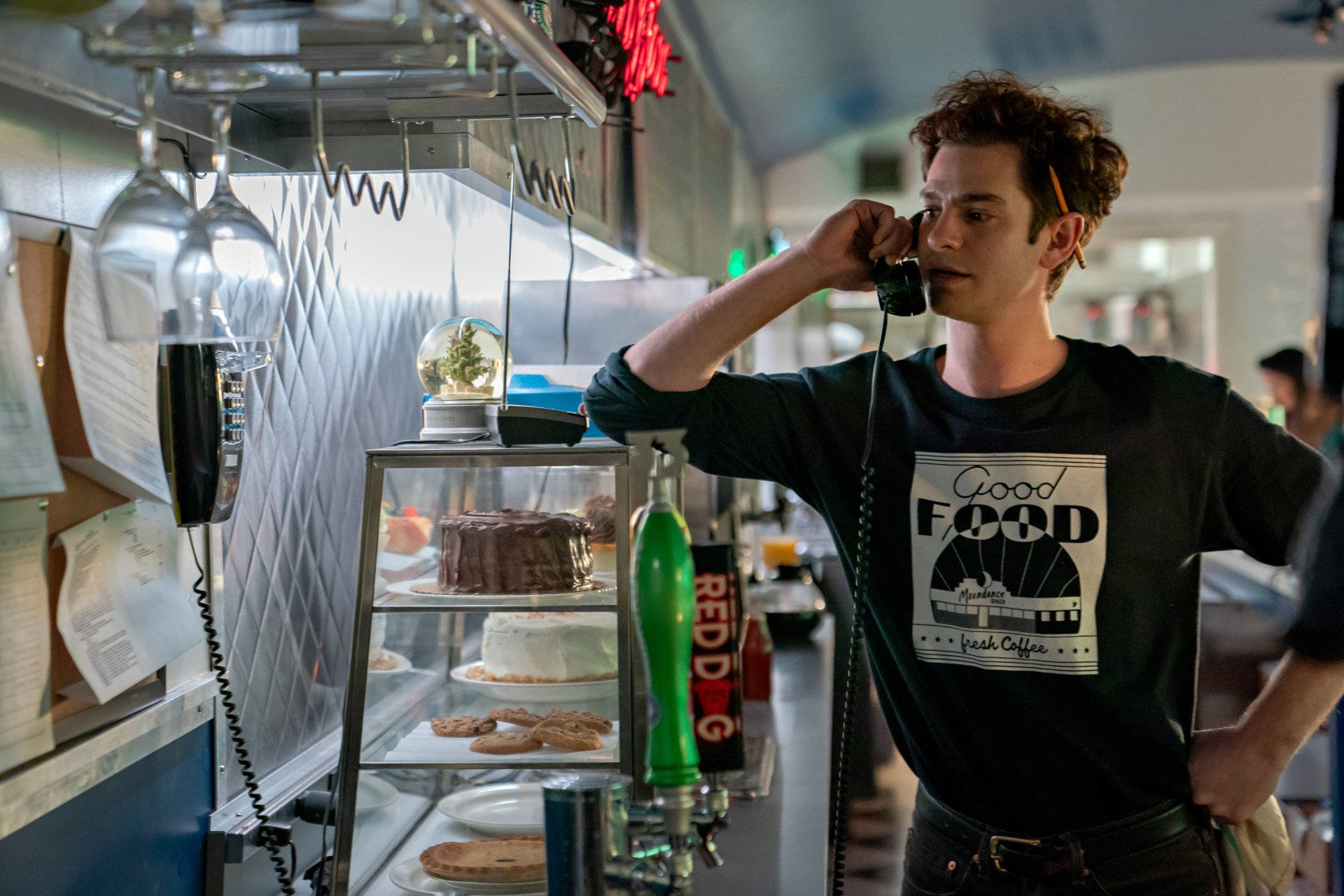 Andrew Garfield, diner, vintage phone, Full HD Desktop Wallpaper