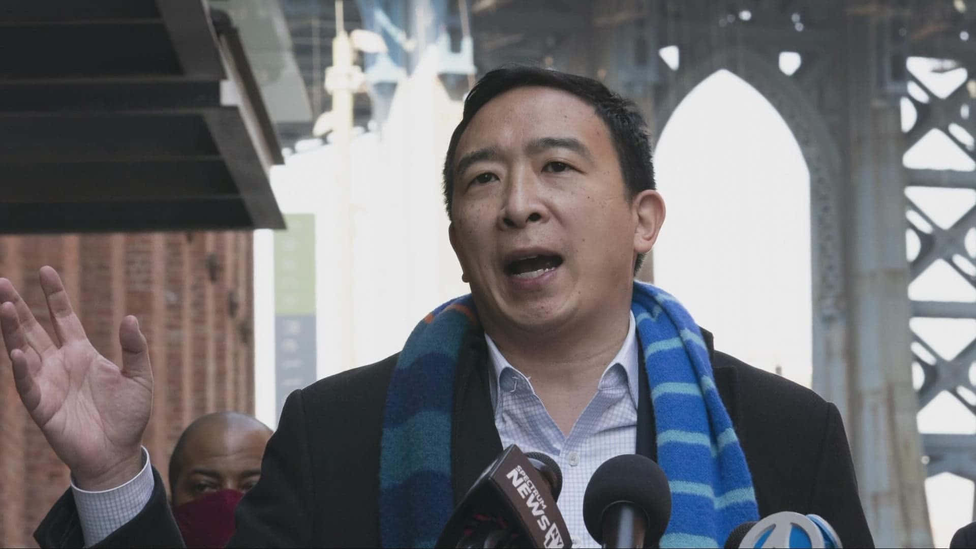 Andrew Yang, blue scarf, steel arches, Full HD Desktop Wallpaper