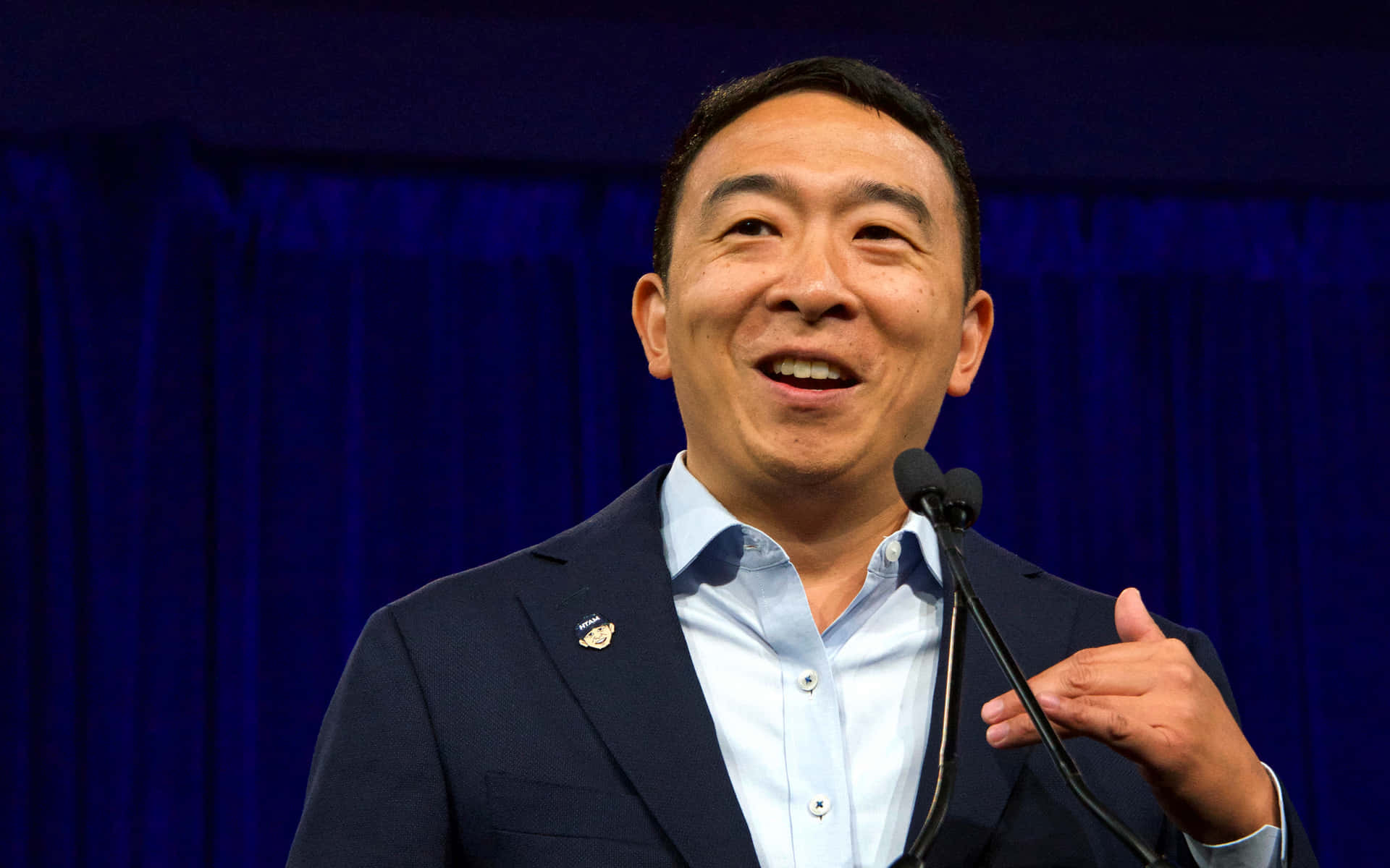 Andrew Yang, dark suit, light blue shirt, Full HD Desktop Wallpaper