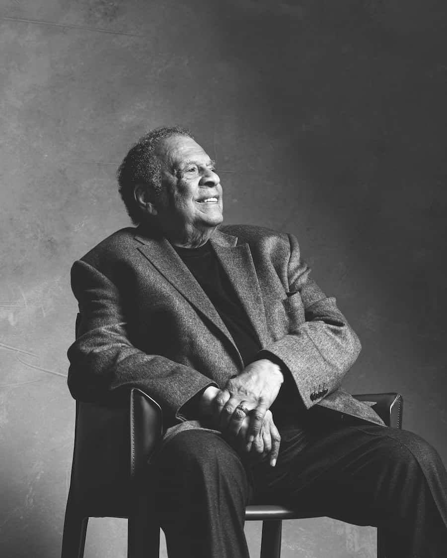 Andrew Young, black-and-white portrait, textured blazer, SD Phone Wallpaper