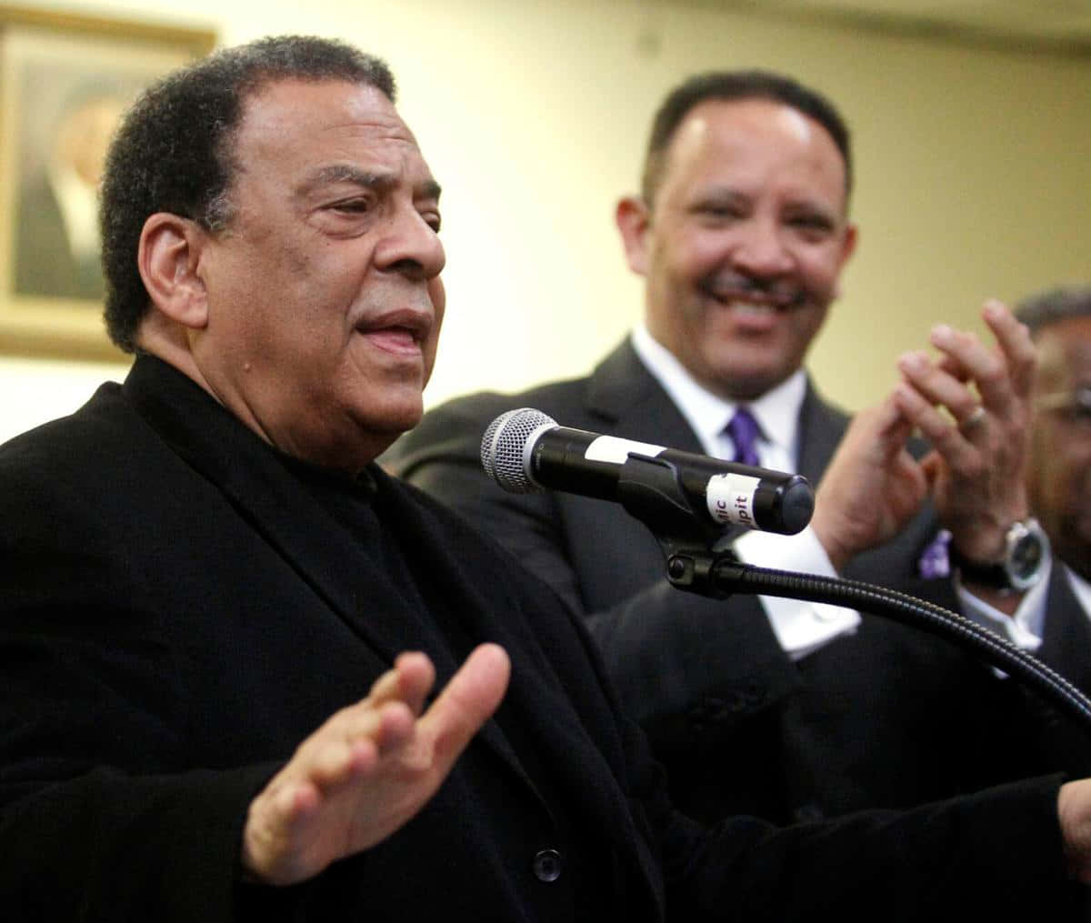 Andrew Young, black suit, microphone, SD Desktop Wallpaper