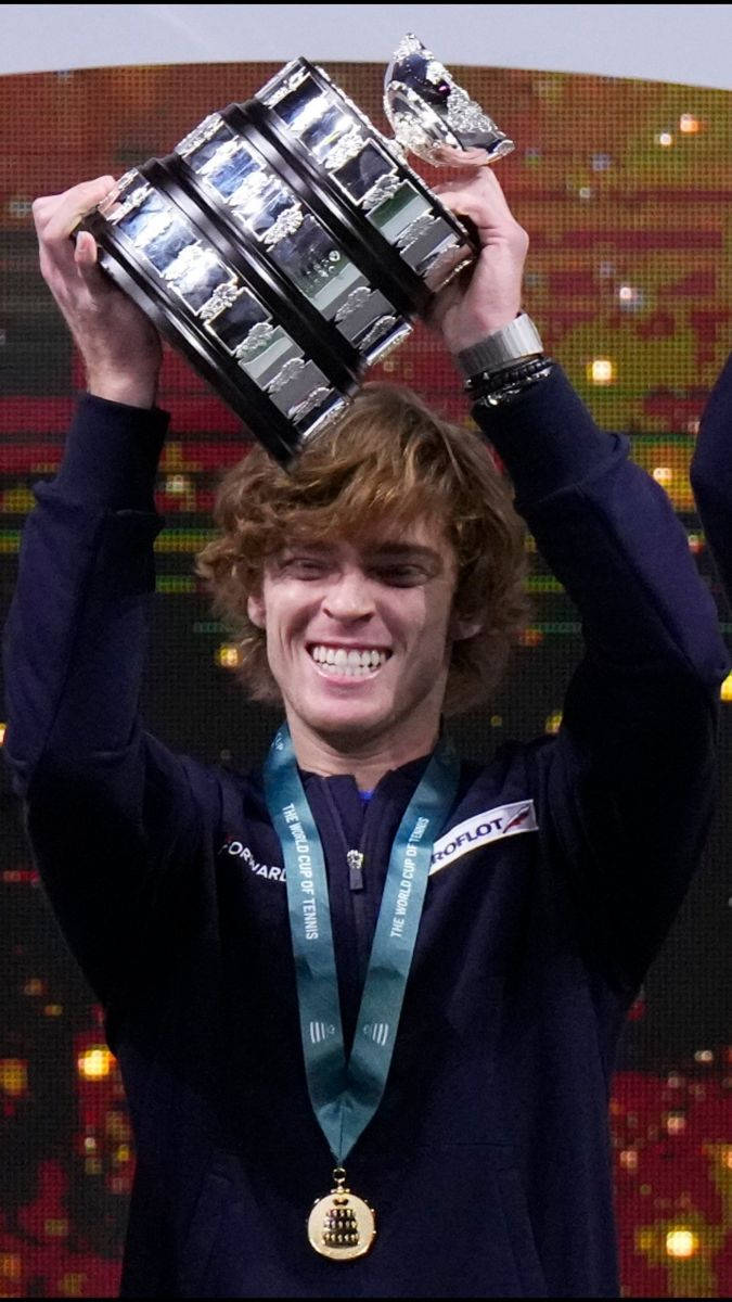 Andrey Rublev, silver trophy, gold medal, SD Phone Wallpaper
