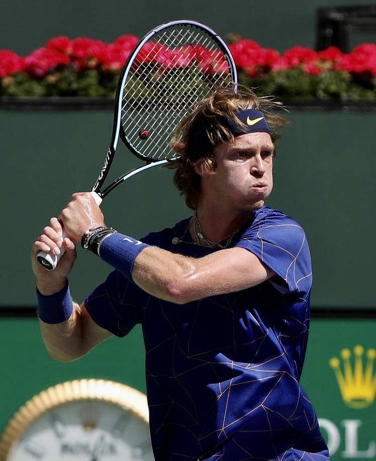 Andrey Rublev, blue shirt, green court, SD Phone Wallpaper
