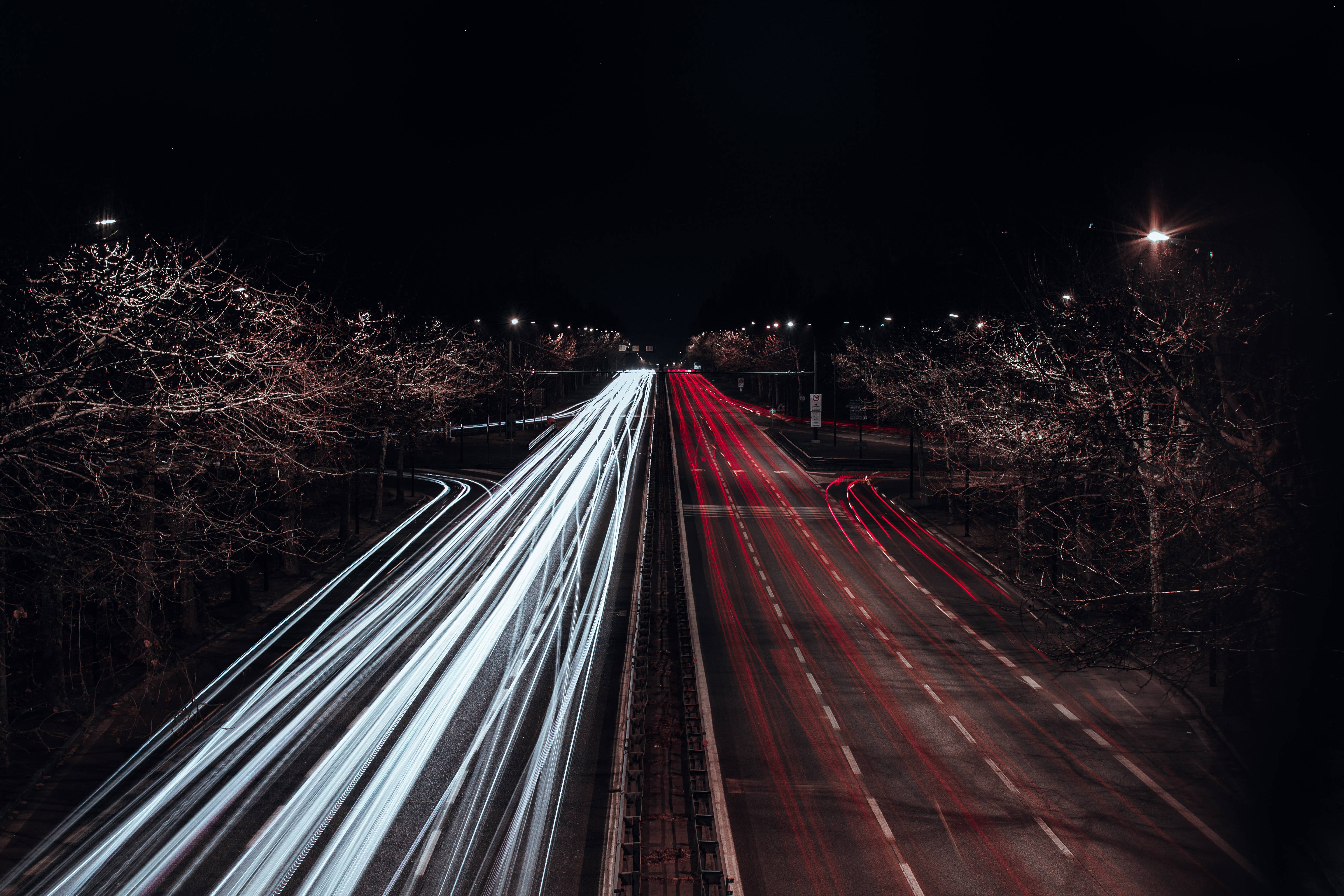 Android Tablet, nighttime, highway, 4K Desktop Wallpaper