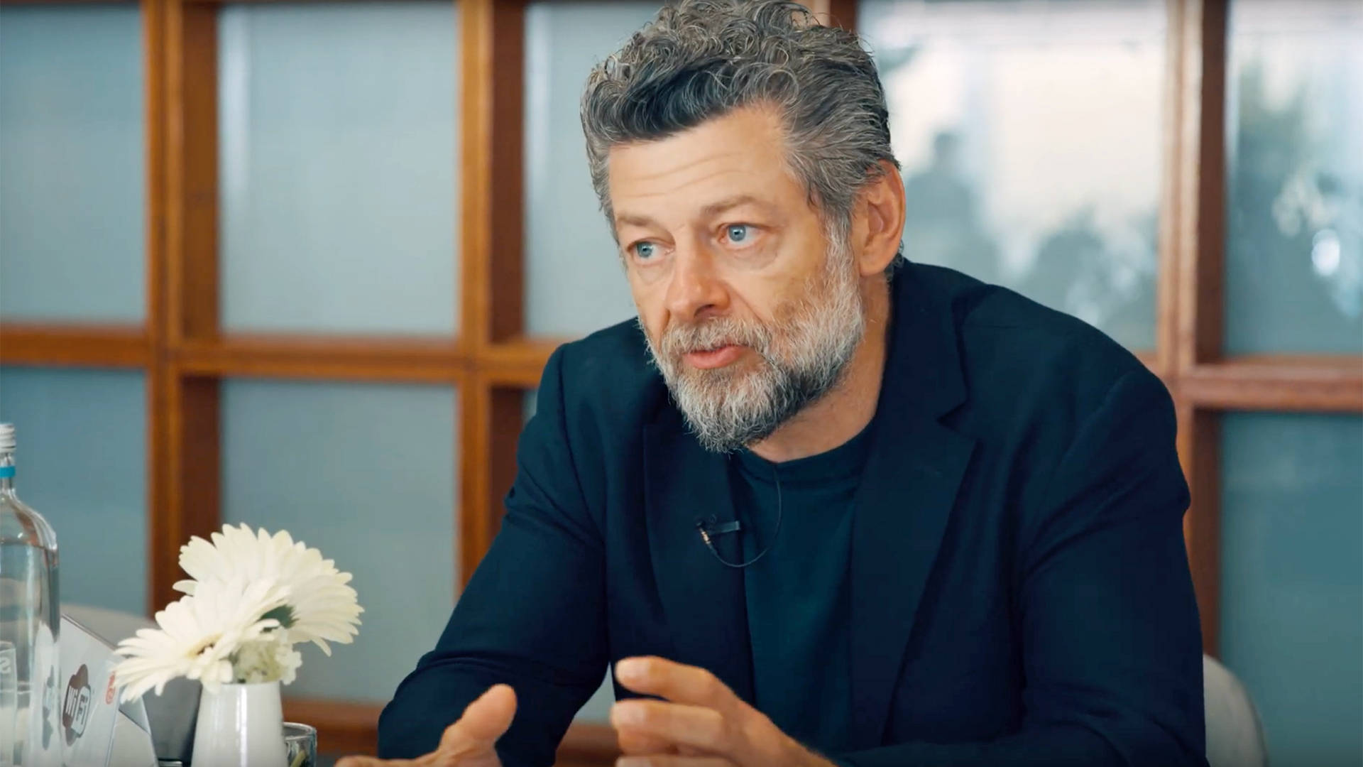 Andy Serkis, black blazer, wooden frames, Full HD Desktop Wallpaper