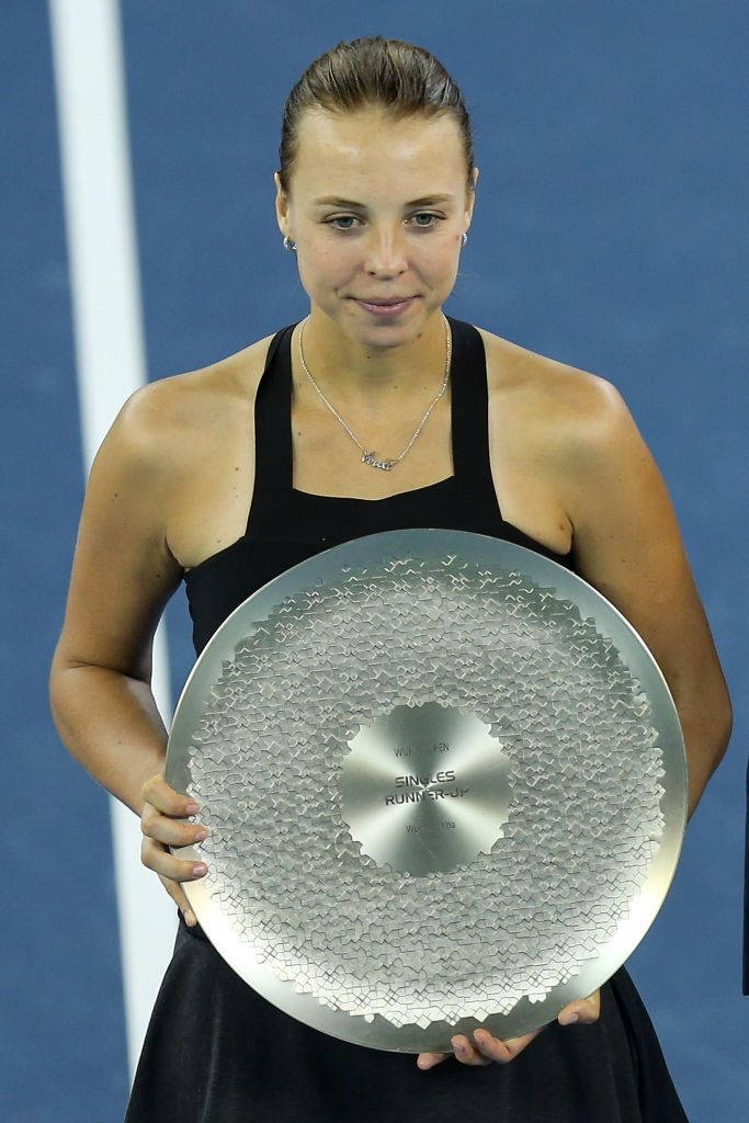 Anett Kontaveit, black dress, silver singles runner-up trophy, SD Phone Wallpaper