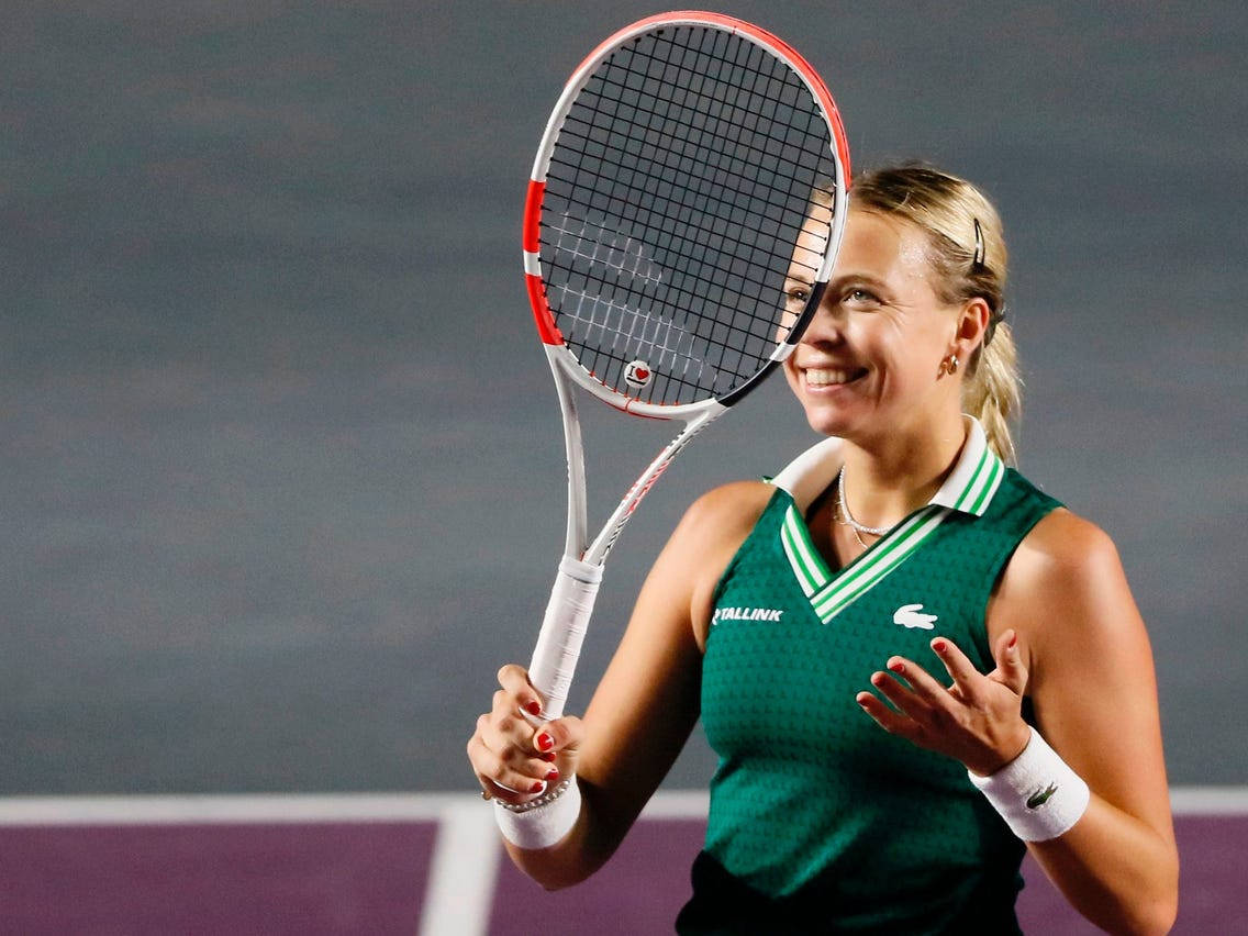 Anett Kontaveit, green outfit, racket, SD Desktop Wallpaper