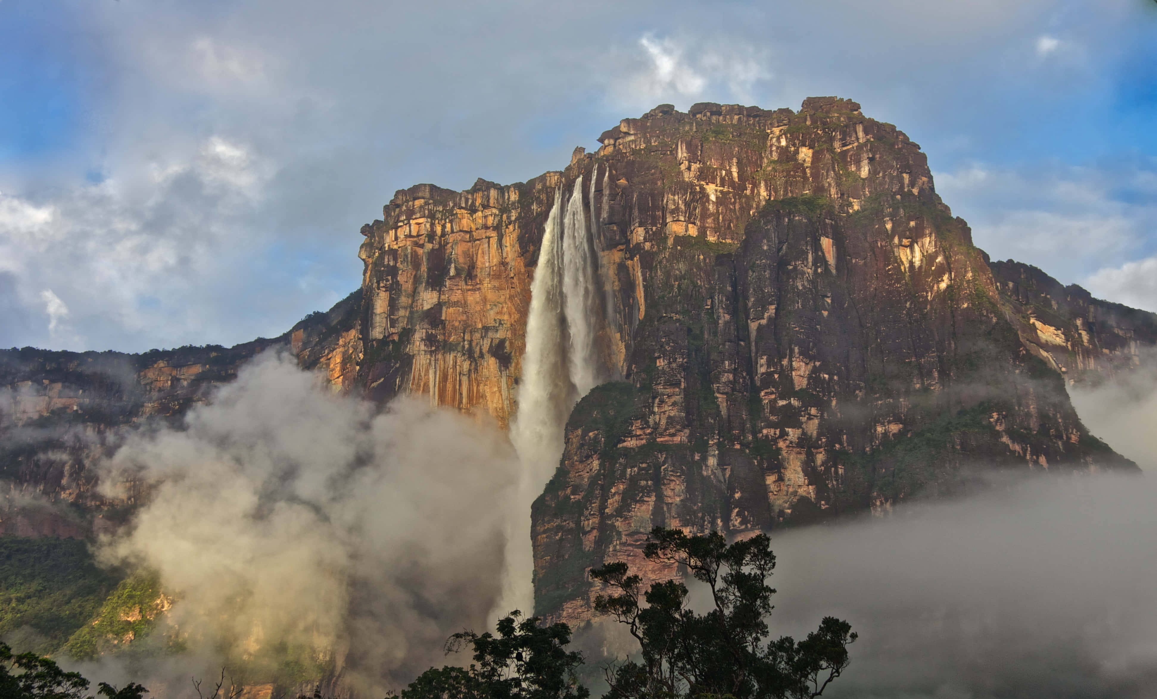 Angel Falls, clouds, towering cliff face, 4K Desktop Wallpaper
