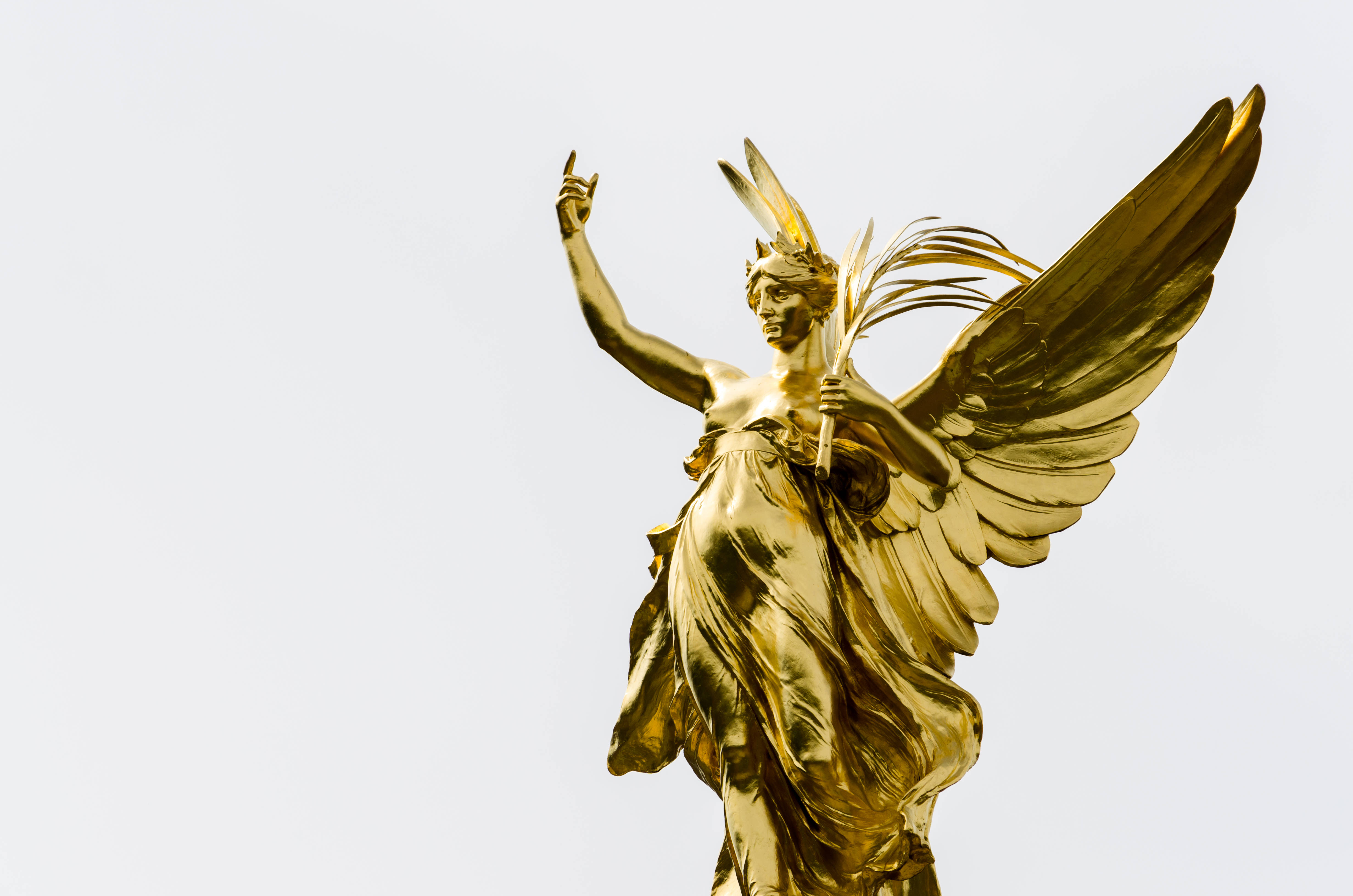 angel, golden winged statue, angelic figure, 4K Desktop Wallpaper