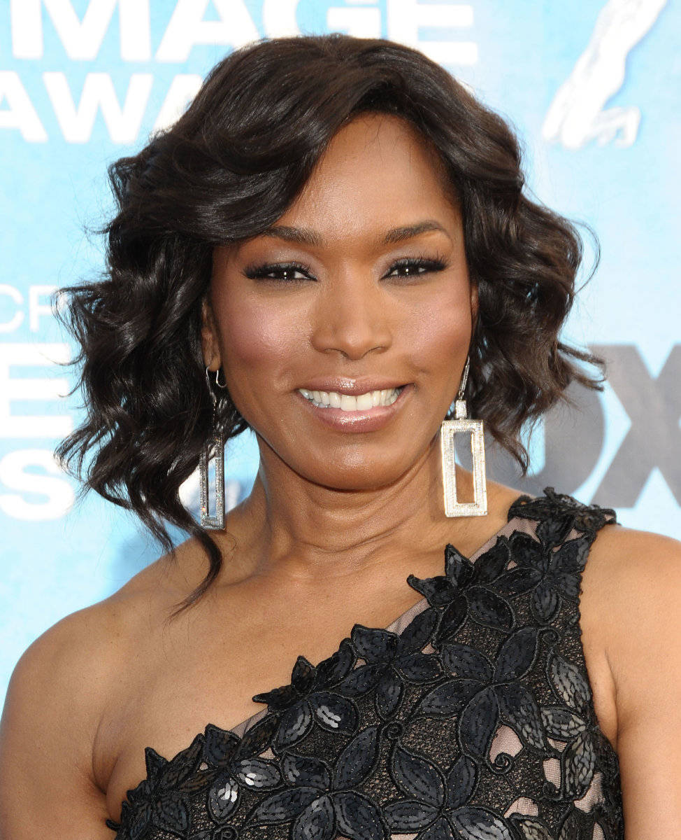 Angela Bassett, black floral gown, awards event, SD Phone Wallpaper