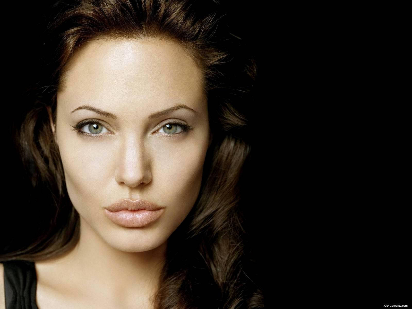 Angelina Jolie, green eyes, dark hair, HD Desktop Wallpaper