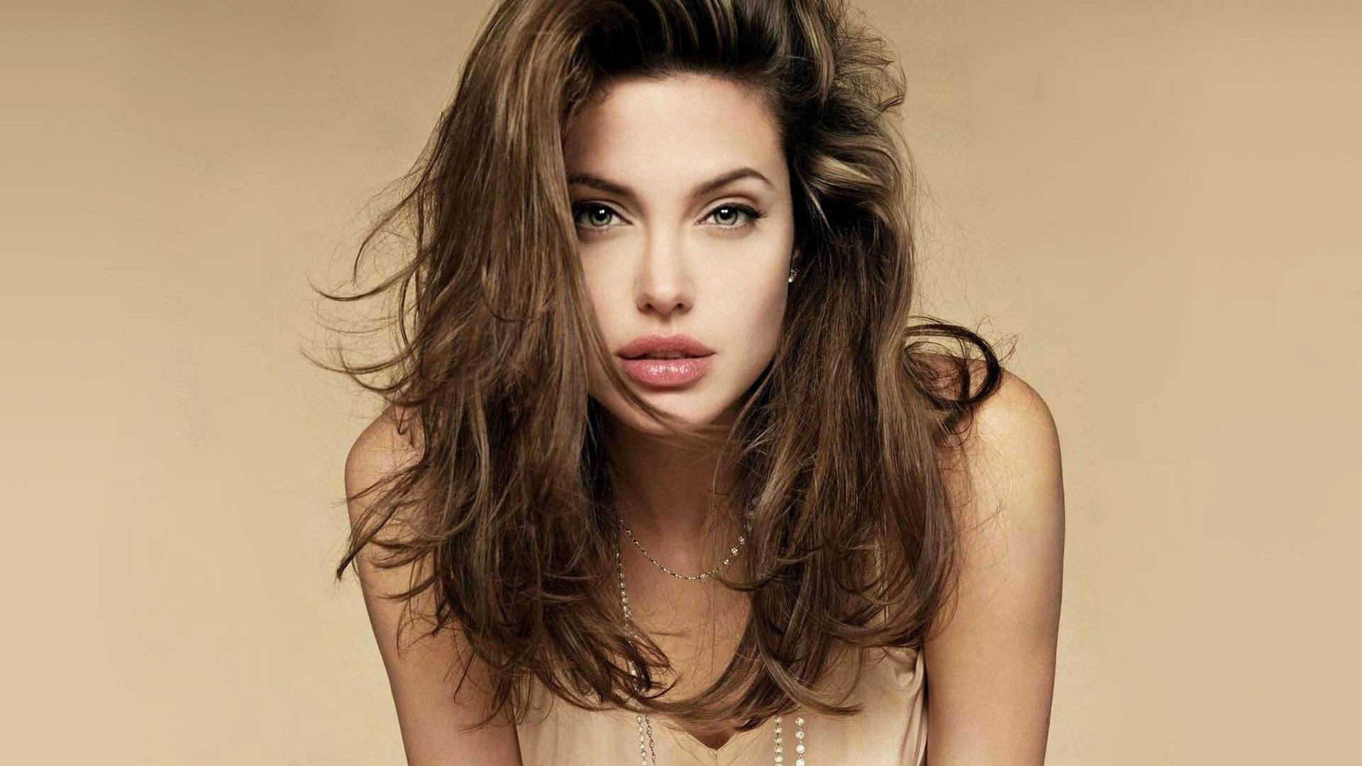 Angelina Jolie, beige, tousled brown hair, Full HD Desktop Wallpaper