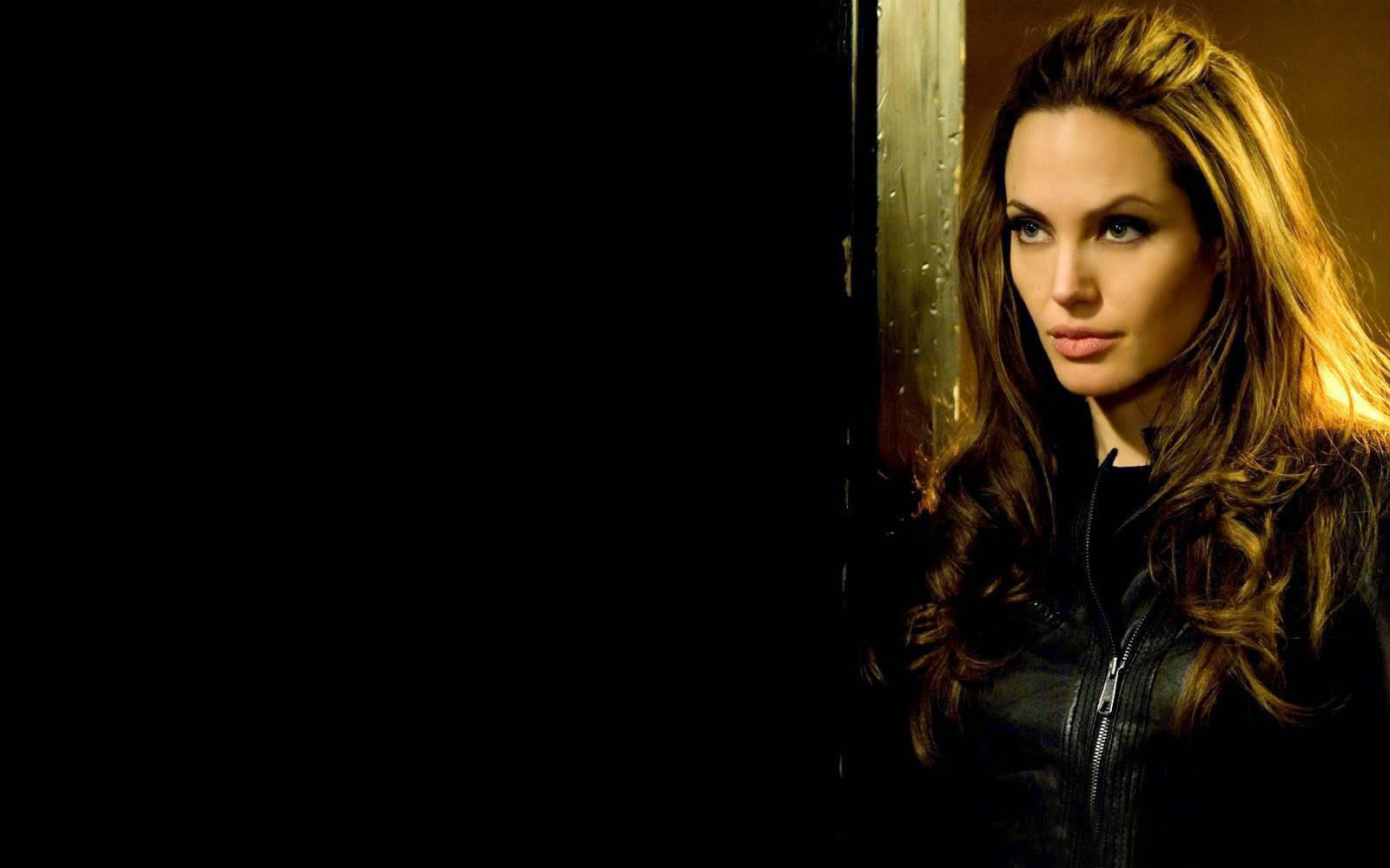 Angelina Jolie, black leather jacket, dim light, HD Desktop Wallpaper