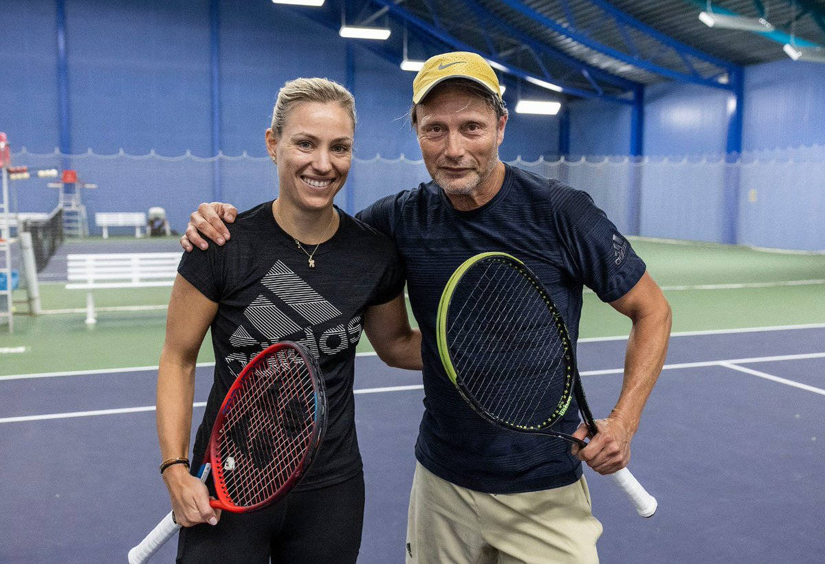 Angelique Kerber, tennis partner, indoor court, SD Desktop Wallpaper