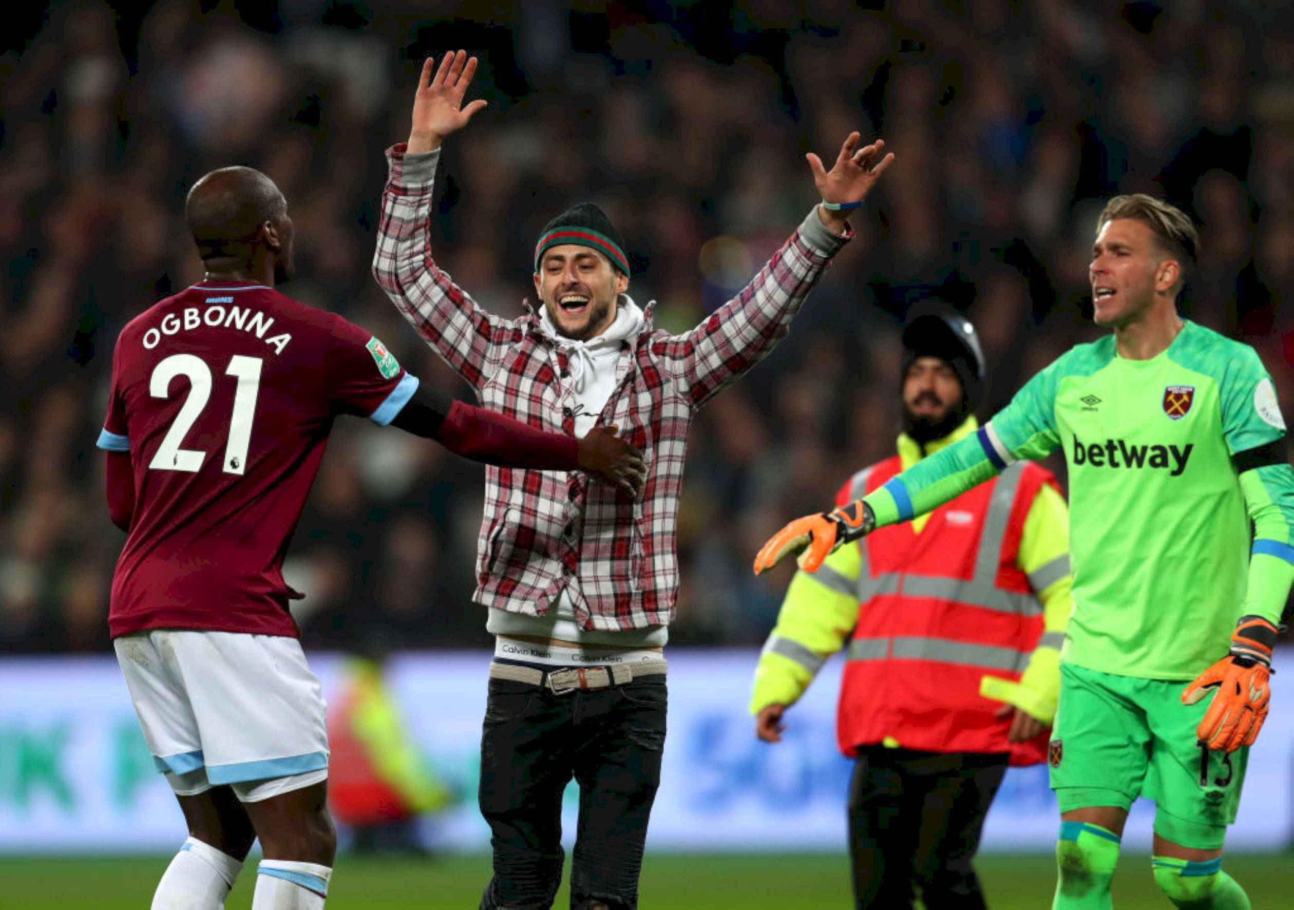 Angelo Ogbonna, football field, night match, Full HD Desktop Wallpaper