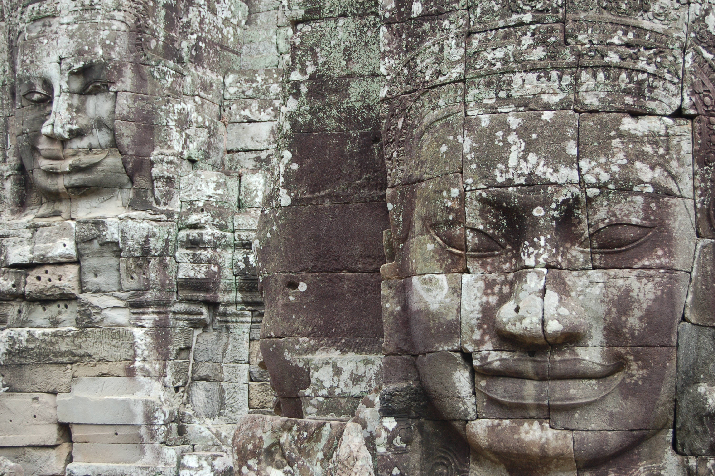 Angkor Wat, statue of a face, ancient stone faces, 2K Desktop Wallpaper