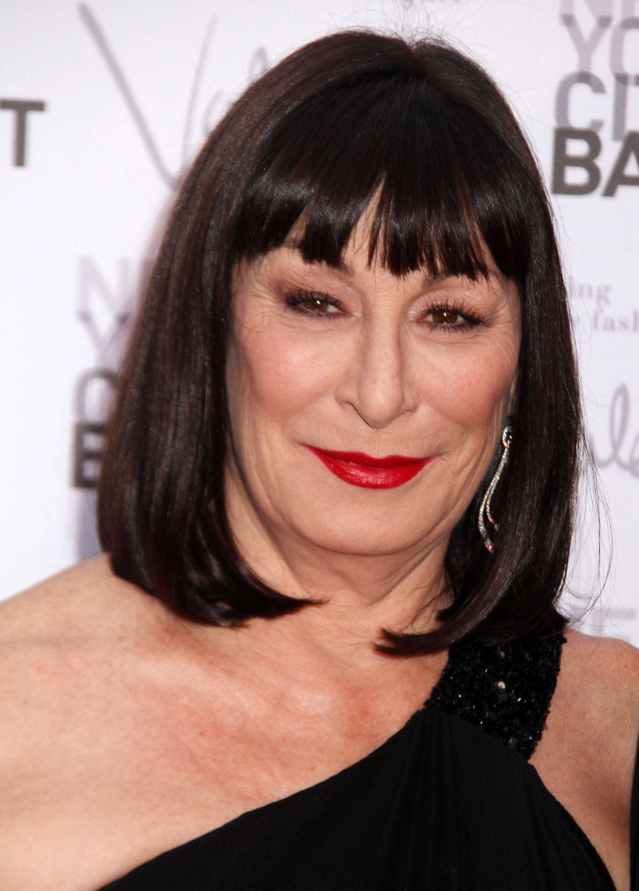 Anjelica Huston, dark bob haircut, bold red lipstick, 2K Phone Wallpaper