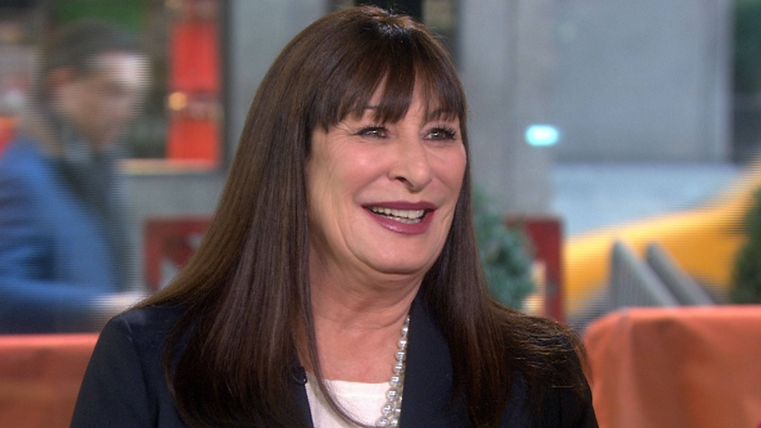 Anjelica Huston, studio setting, long brown hair, Full HD Desktop Wallpaper