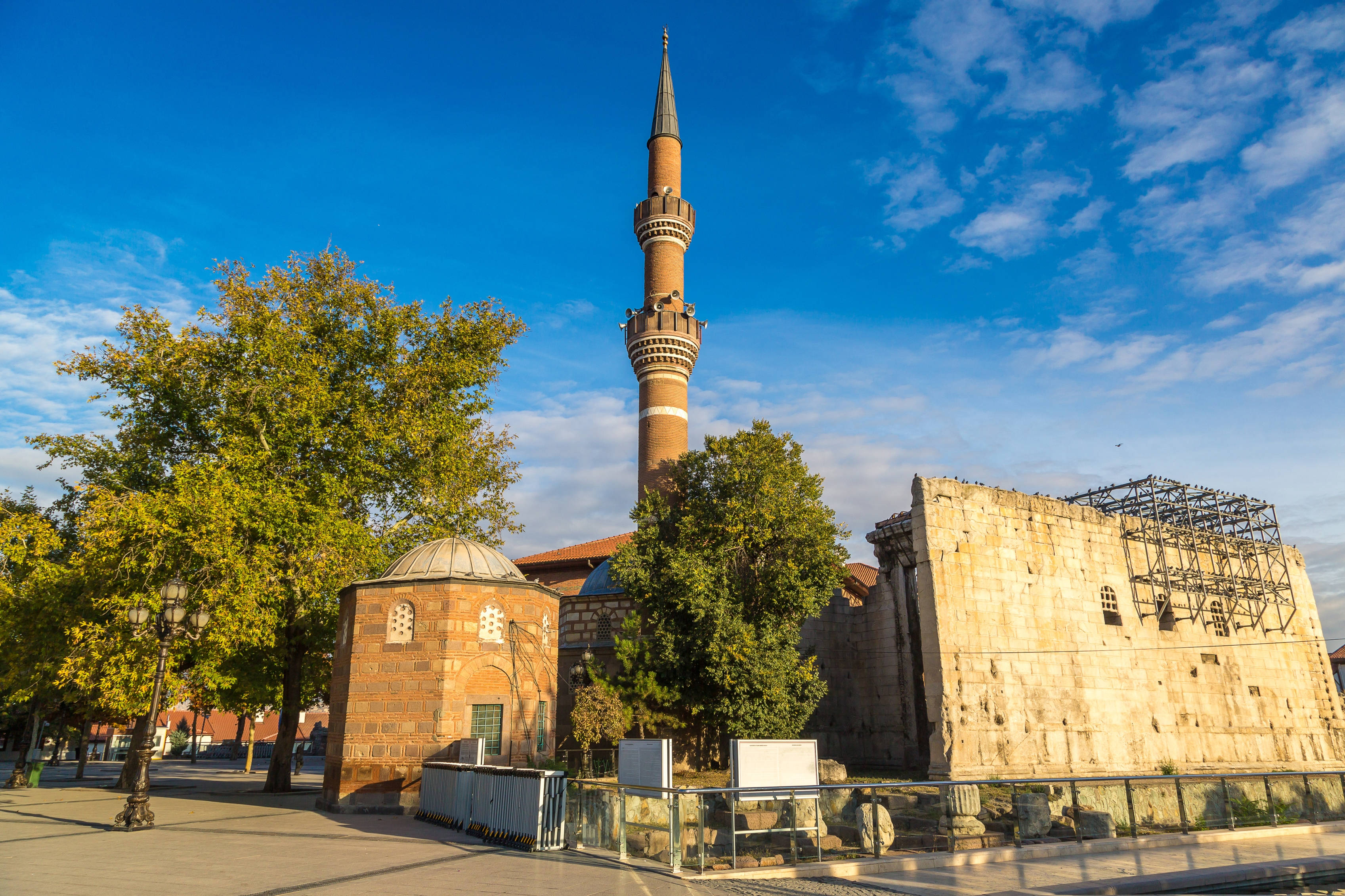 Ankara, ancient mosque, brick minaret, 2K Desktop Wallpaper