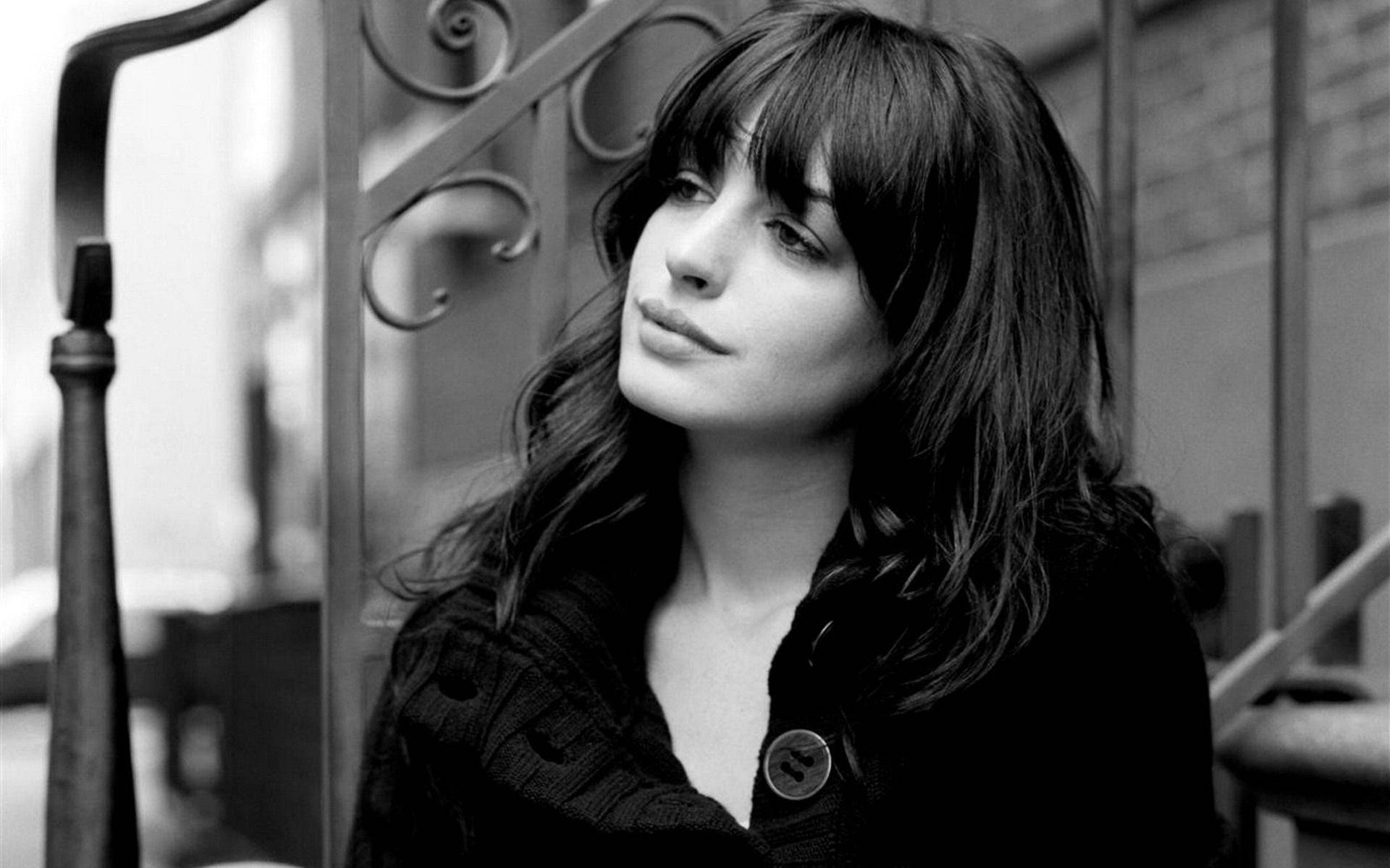 Anne Hathaway, black and white portrait, dark hair, Full HD Desktop Wallpaper