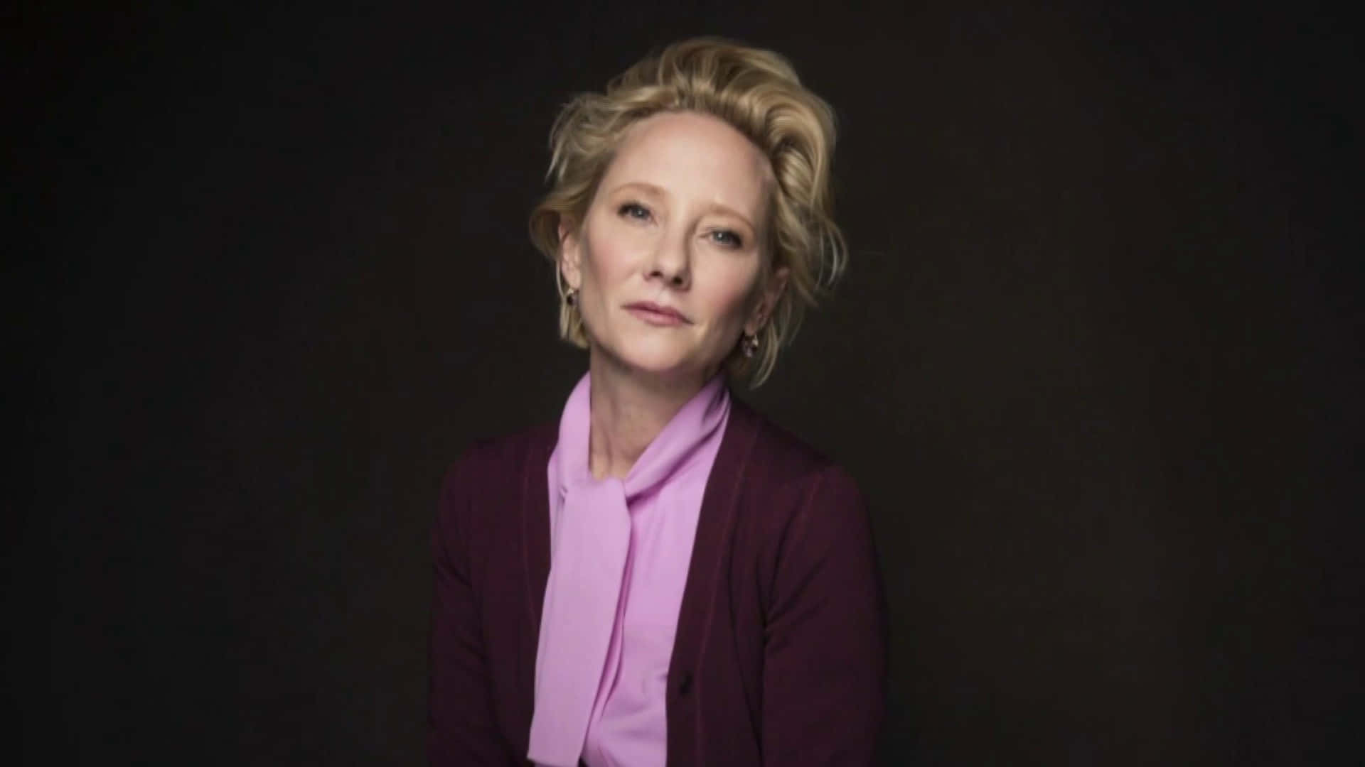 Anne Heche, purple cardigan, pink blouse, Full HD Desktop Wallpaper