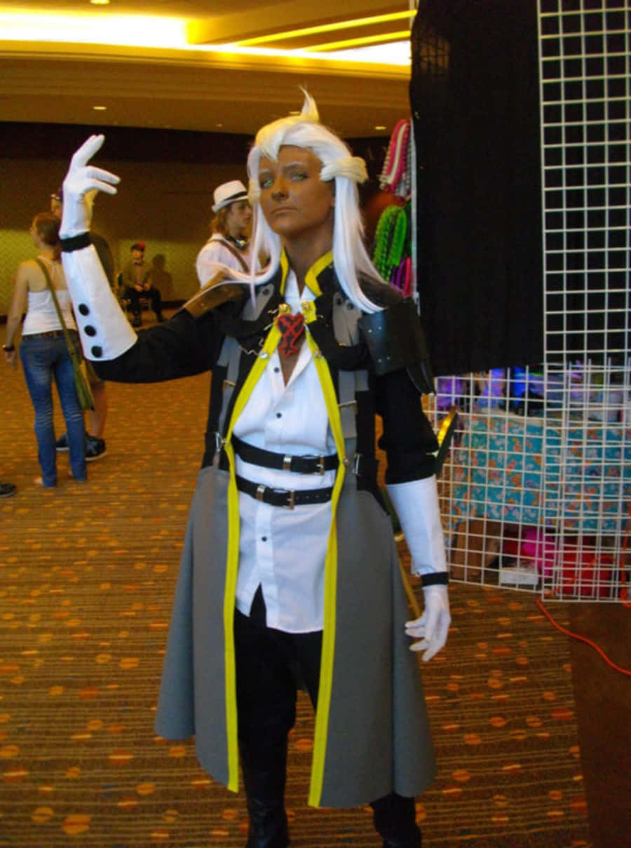 Ansem Seeker of Darkness, white and black costume, yellow accents, SD Phone Wallpaper