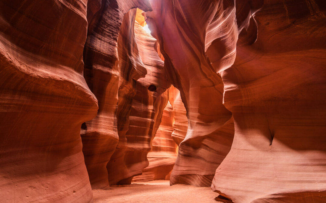 Antelope Canyon, winding walls, sunlight, SD Desktop Wallpaper
