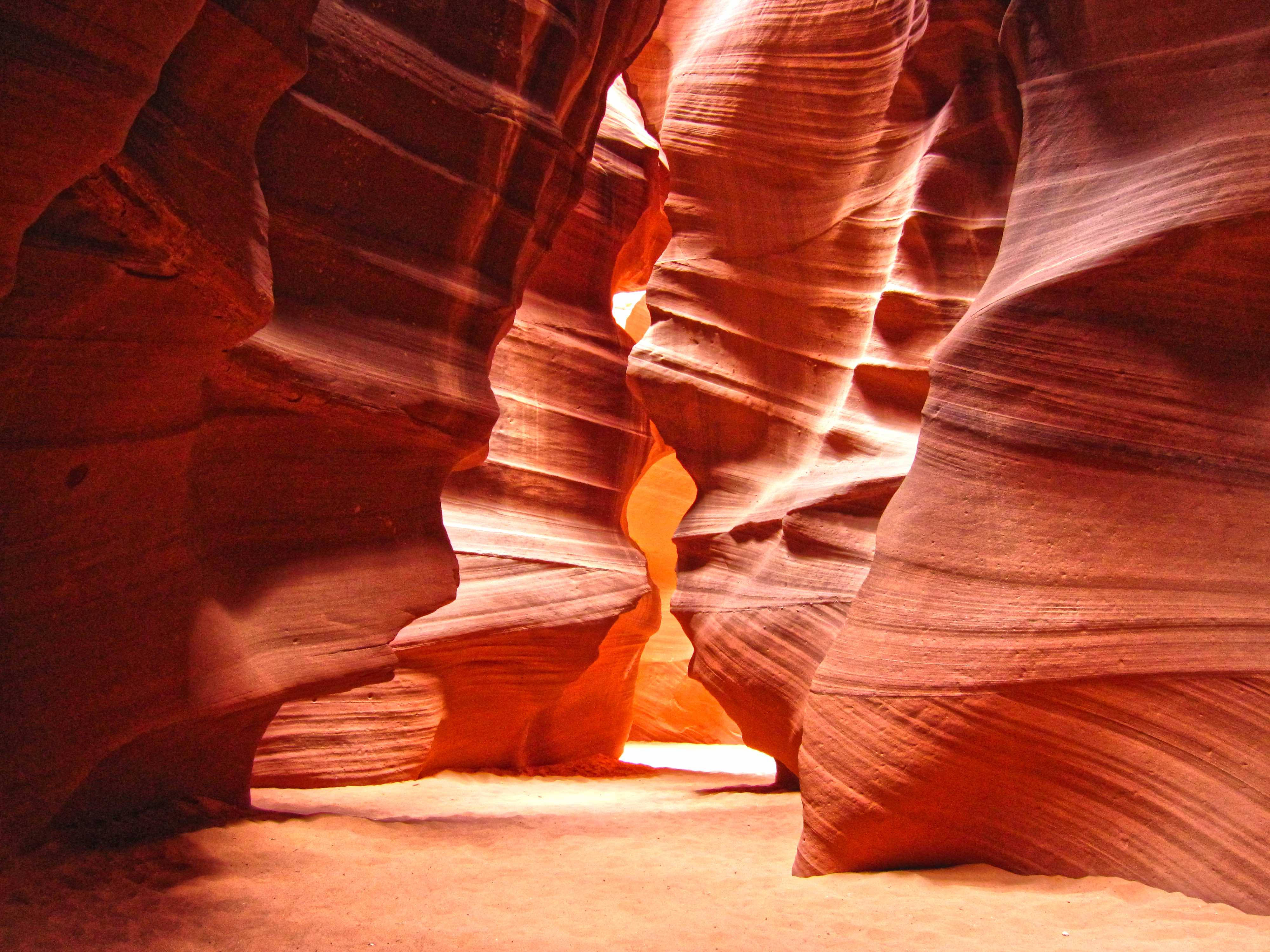 Antelope Canyon, red sandstone walls, swirling, 4K Desktop Wallpaper