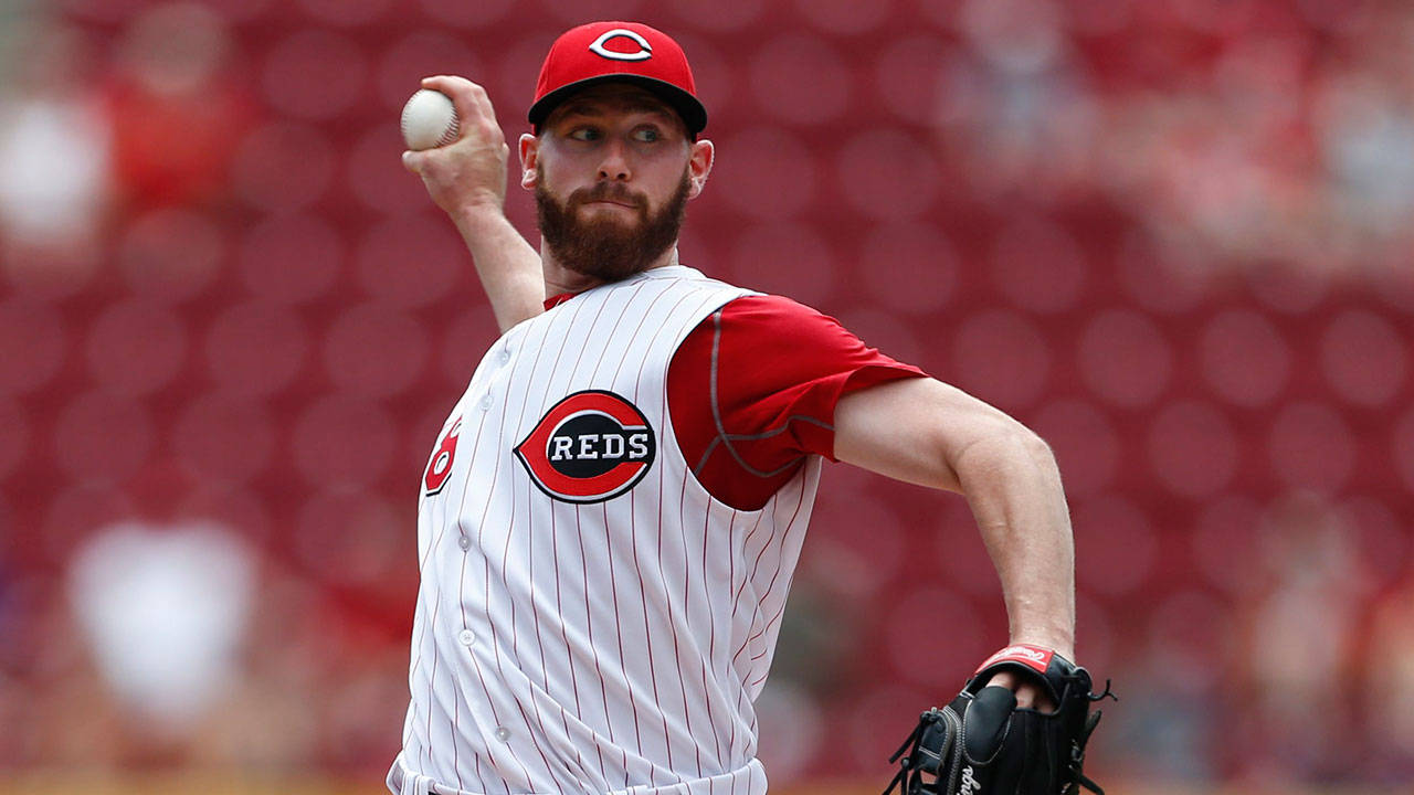 Anthony Desclafani, bearded baseball pitcher, red and white pinstripe uniform, HD Desktop Wallpaper