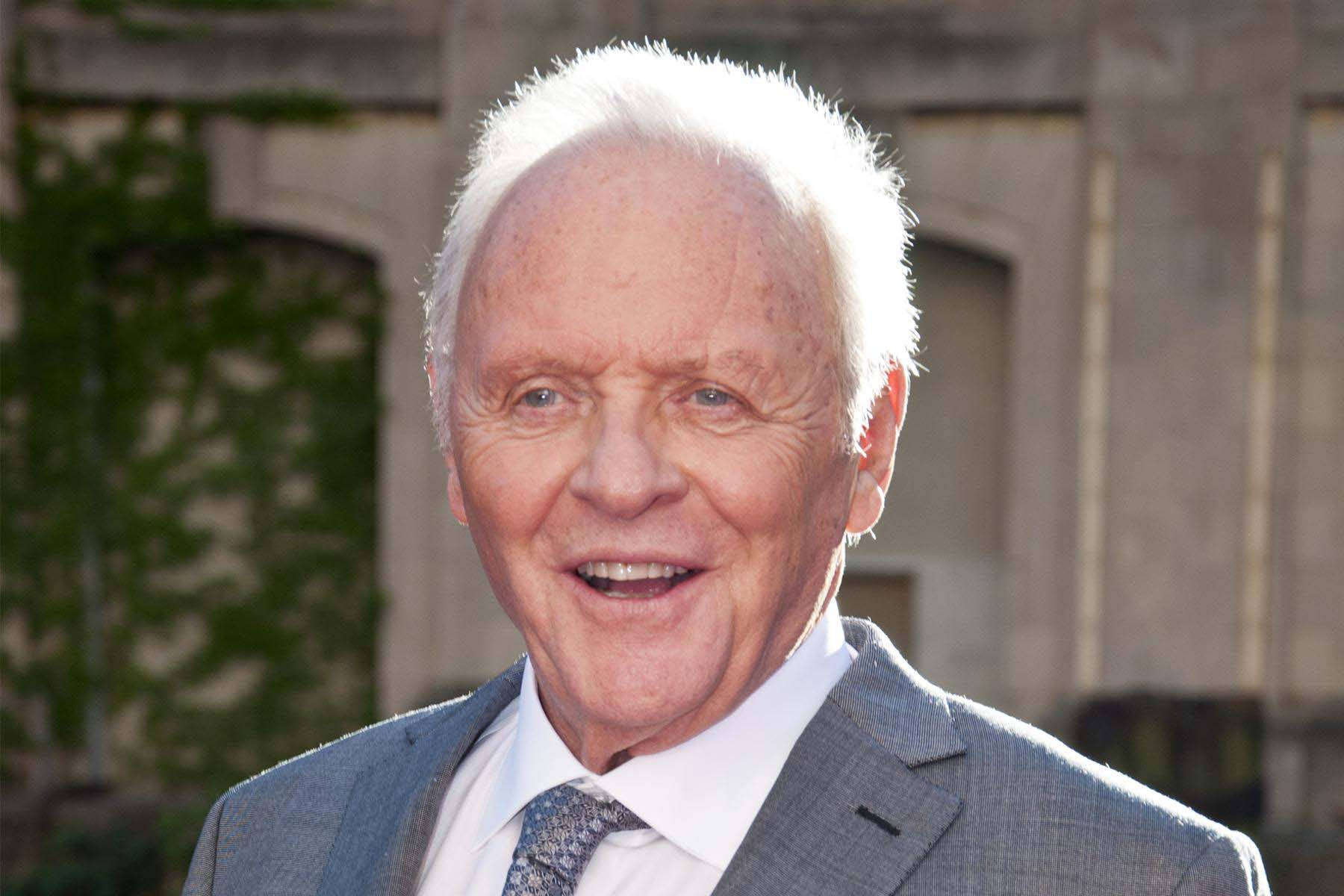 Anthony Hopkins, white hair, warm smile, HD Desktop Wallpaper
