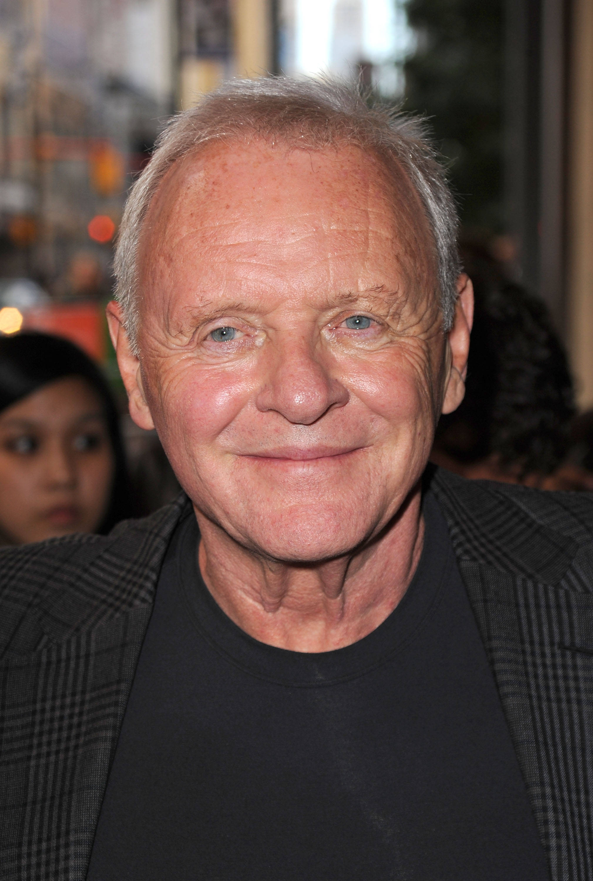 Anthony Hopkins, gray hair, blue eyes, 2K Phone Wallpaper