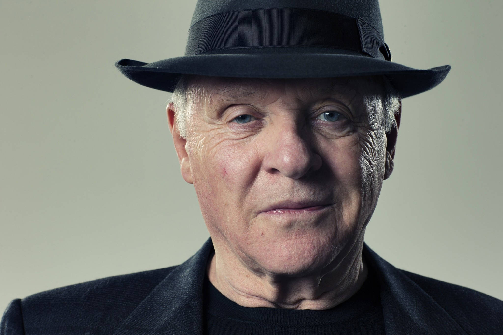 Anthony Hopkins, black fedora, dark jacket, Full HD Desktop Wallpaper