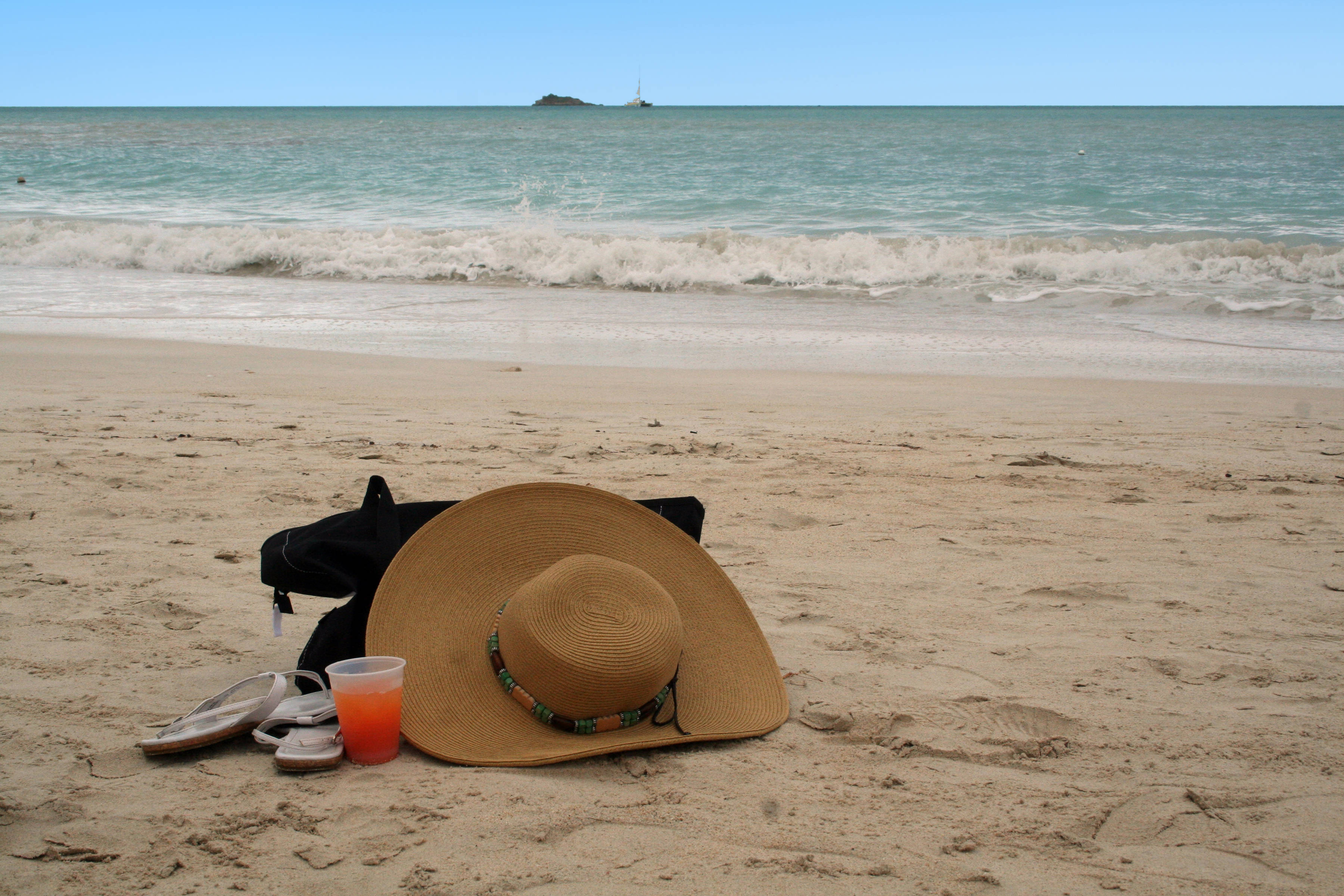 straw hat, flip flops, drink, 2K Desktop Wallpaper