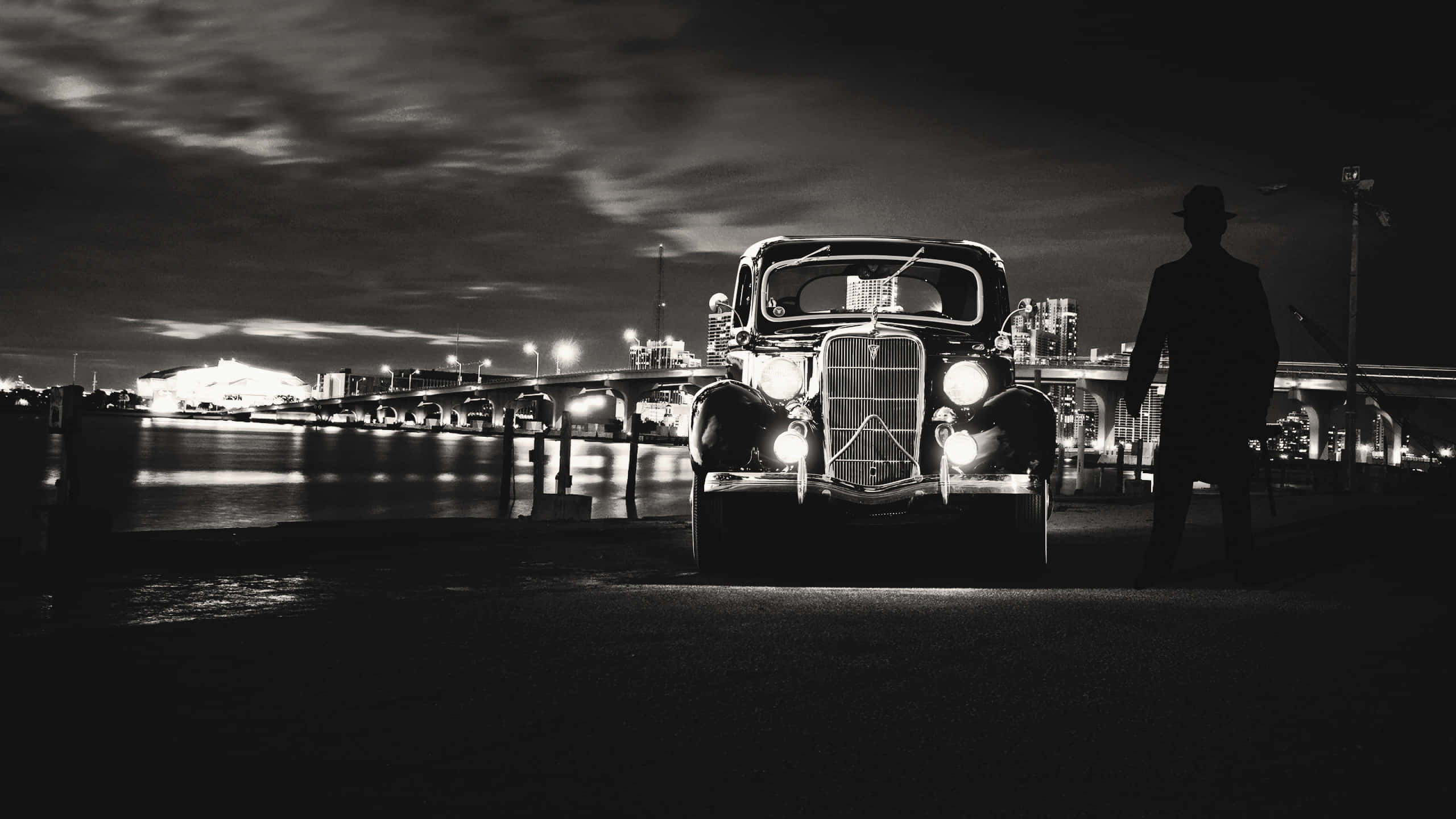 vintage car, headlights, night, 2K Desktop Wallpaper