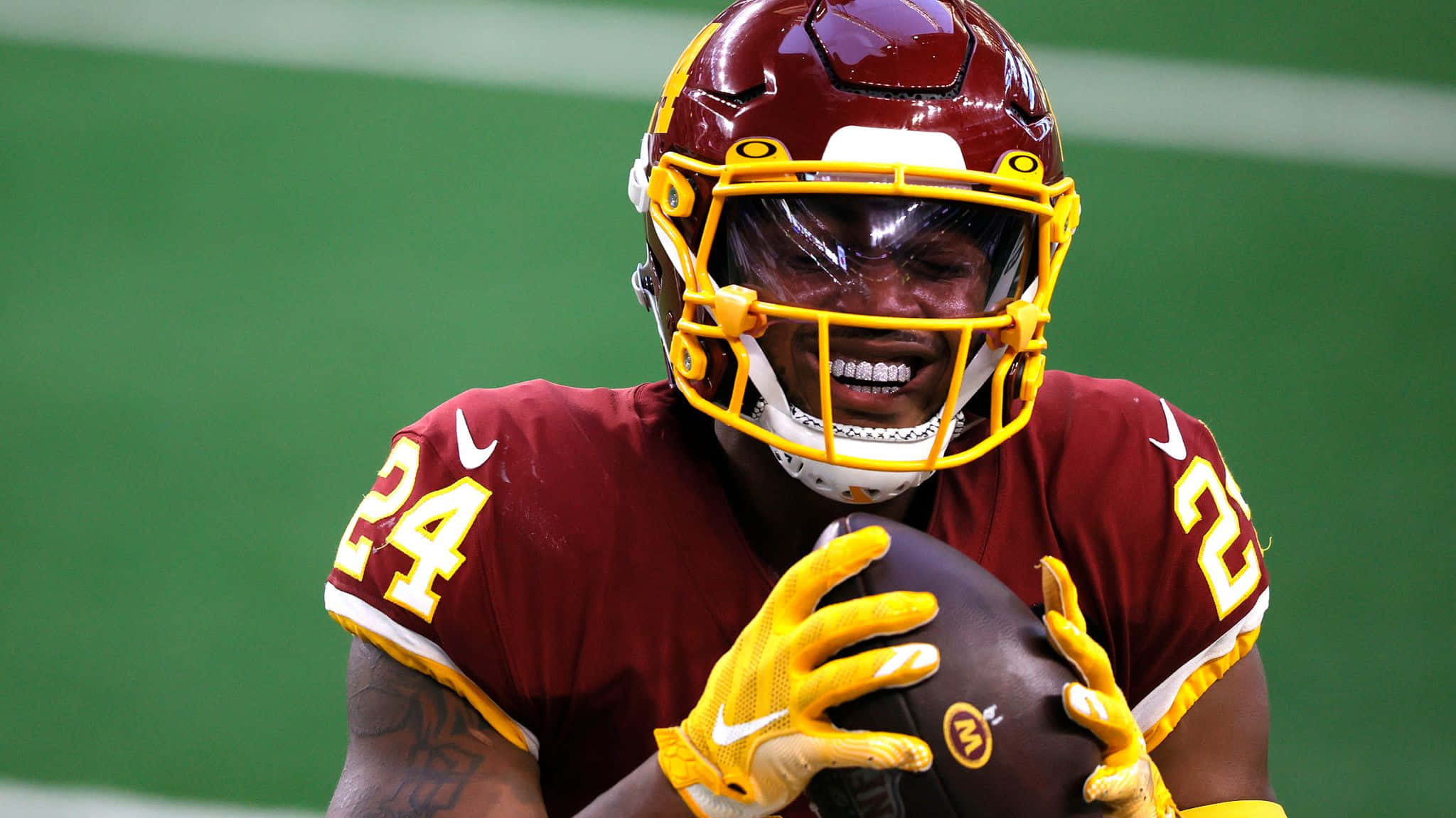 Antonio Gibson, maroon and gold gear, football game, Full HD Desktop Wallpaper