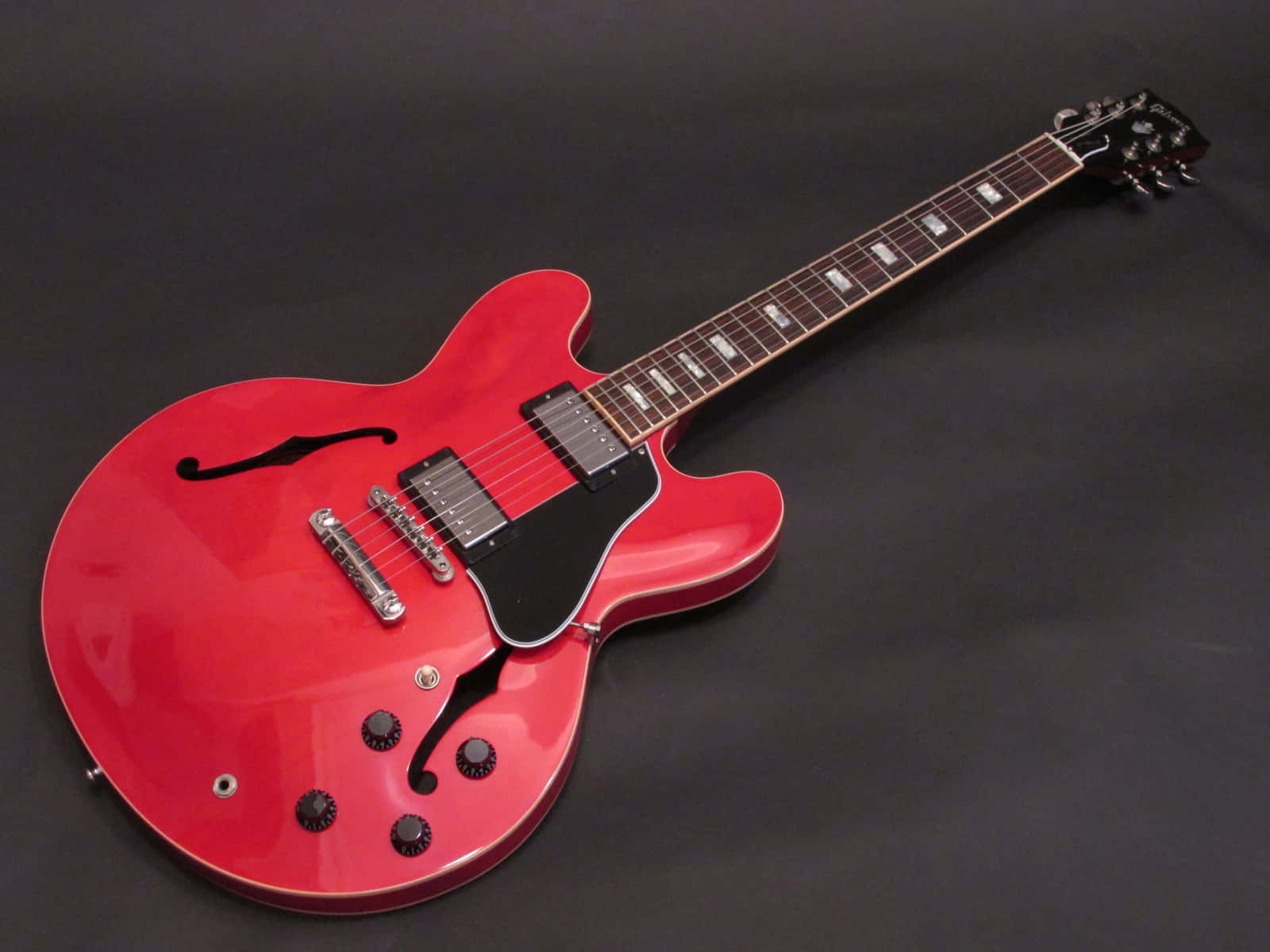 Gibson 335, glossy red, black pickguard, HD Desktop Wallpaper