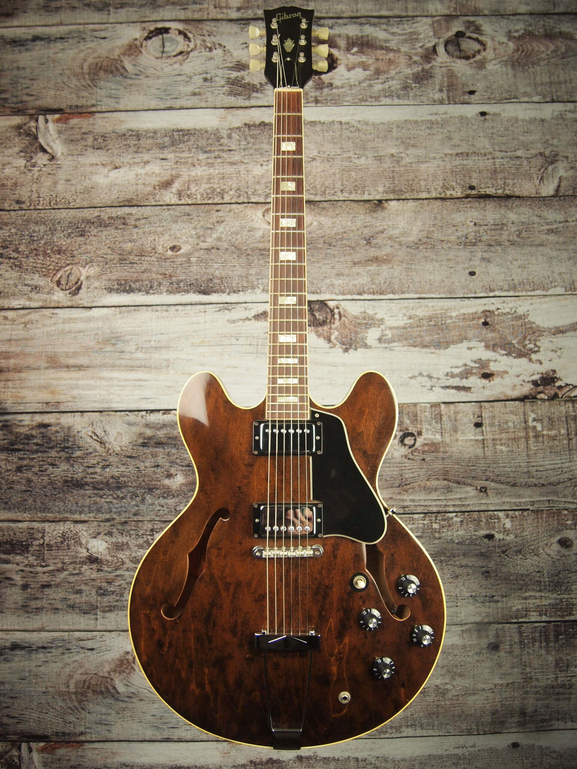 Gibson 335, vintage sunburst, gold hardware, 2K Phone Wallpaper