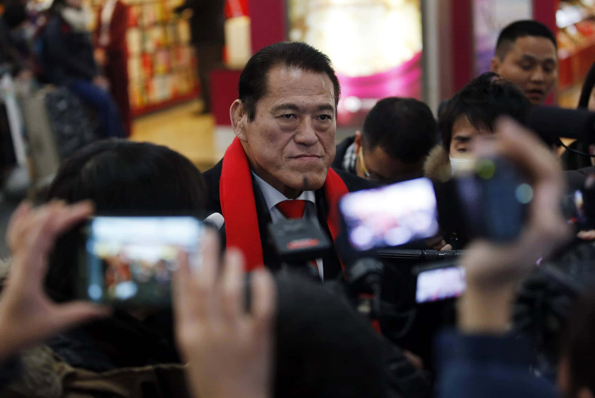 Antonio Inoki, red scarf, reporters, Full HD Desktop Wallpaper