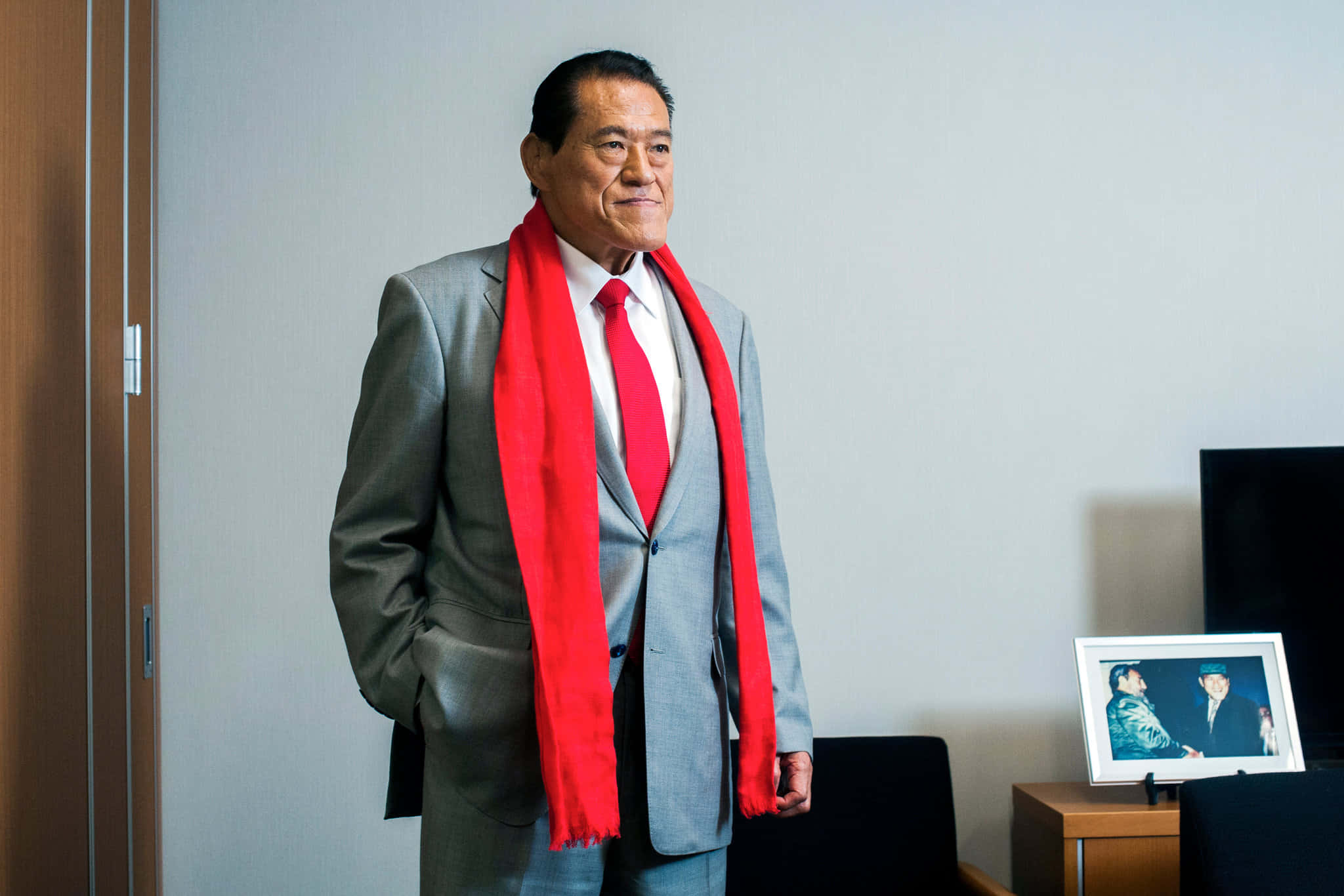 Antonio Inoki, gray suit, bright red scarf, Full HD Desktop Wallpaper