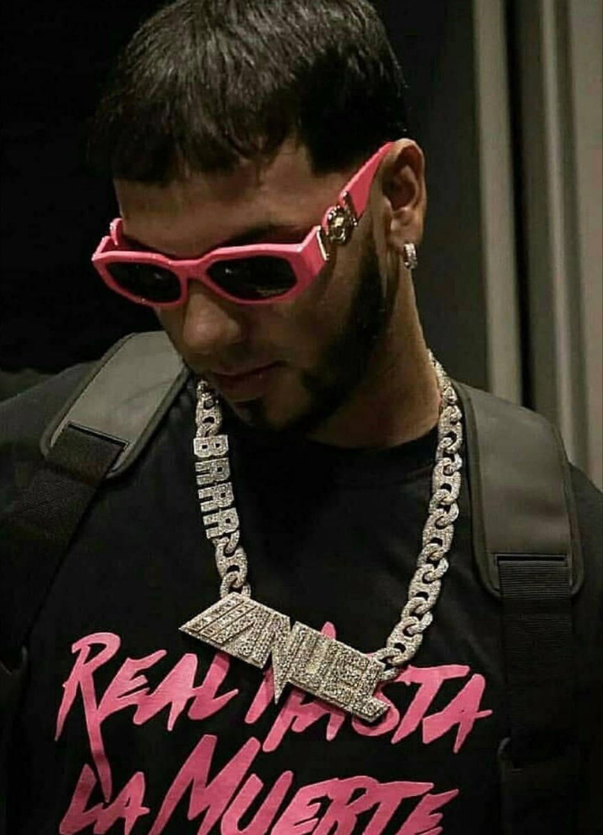 Anuel AA, pink sunglasses, diamond-encrusted chain, SD Phone Wallpaper