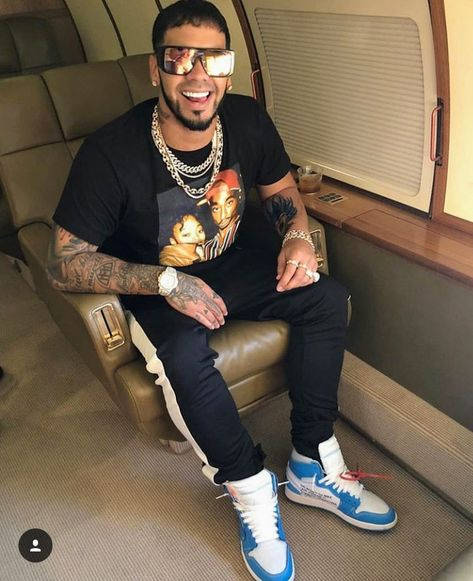 Anuel AA, private jet, tattoos, SD Phone Wallpaper