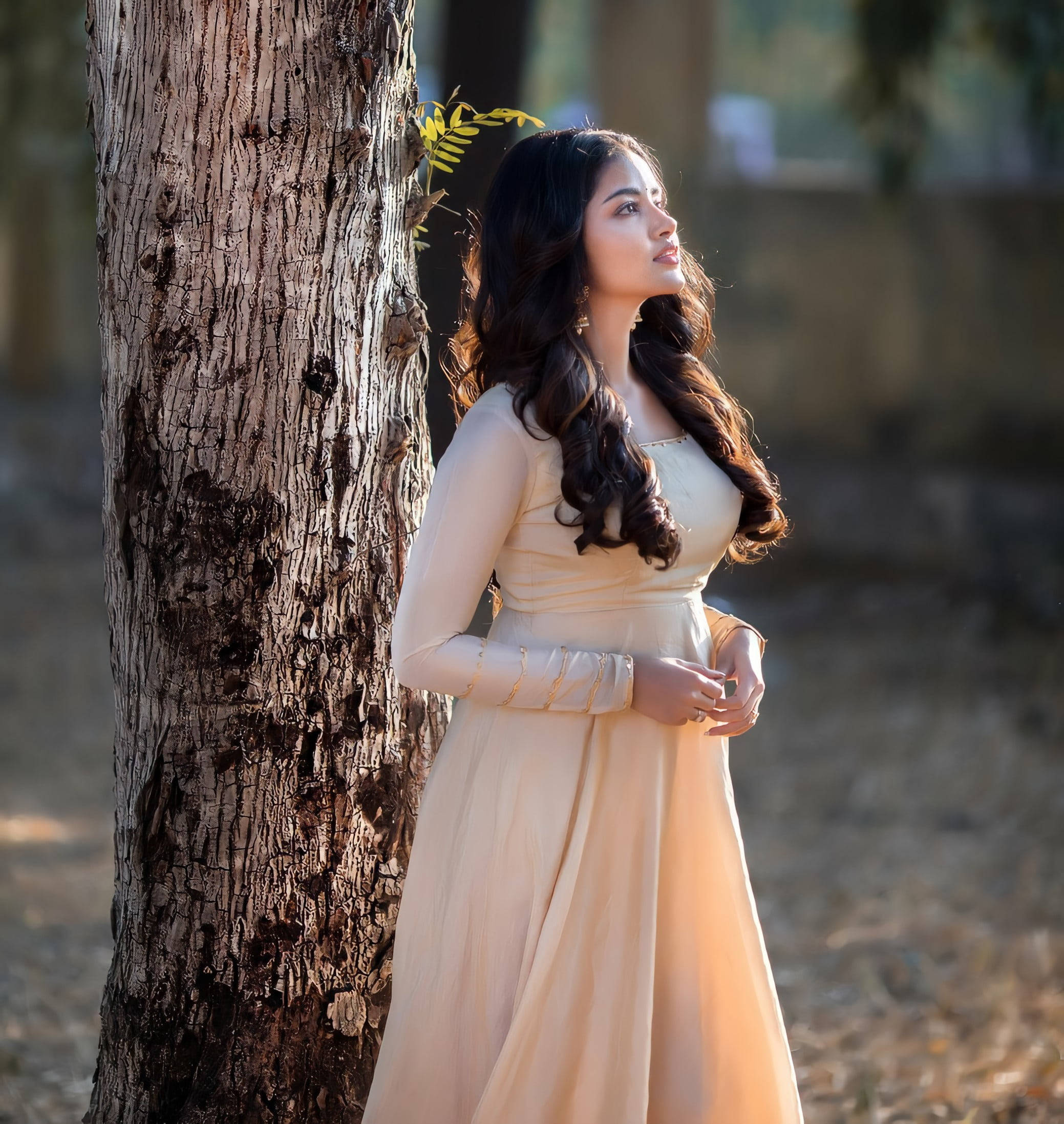 Anupama Parameswaran, peach gown, cream dress, Full HD Phone Wallpaper