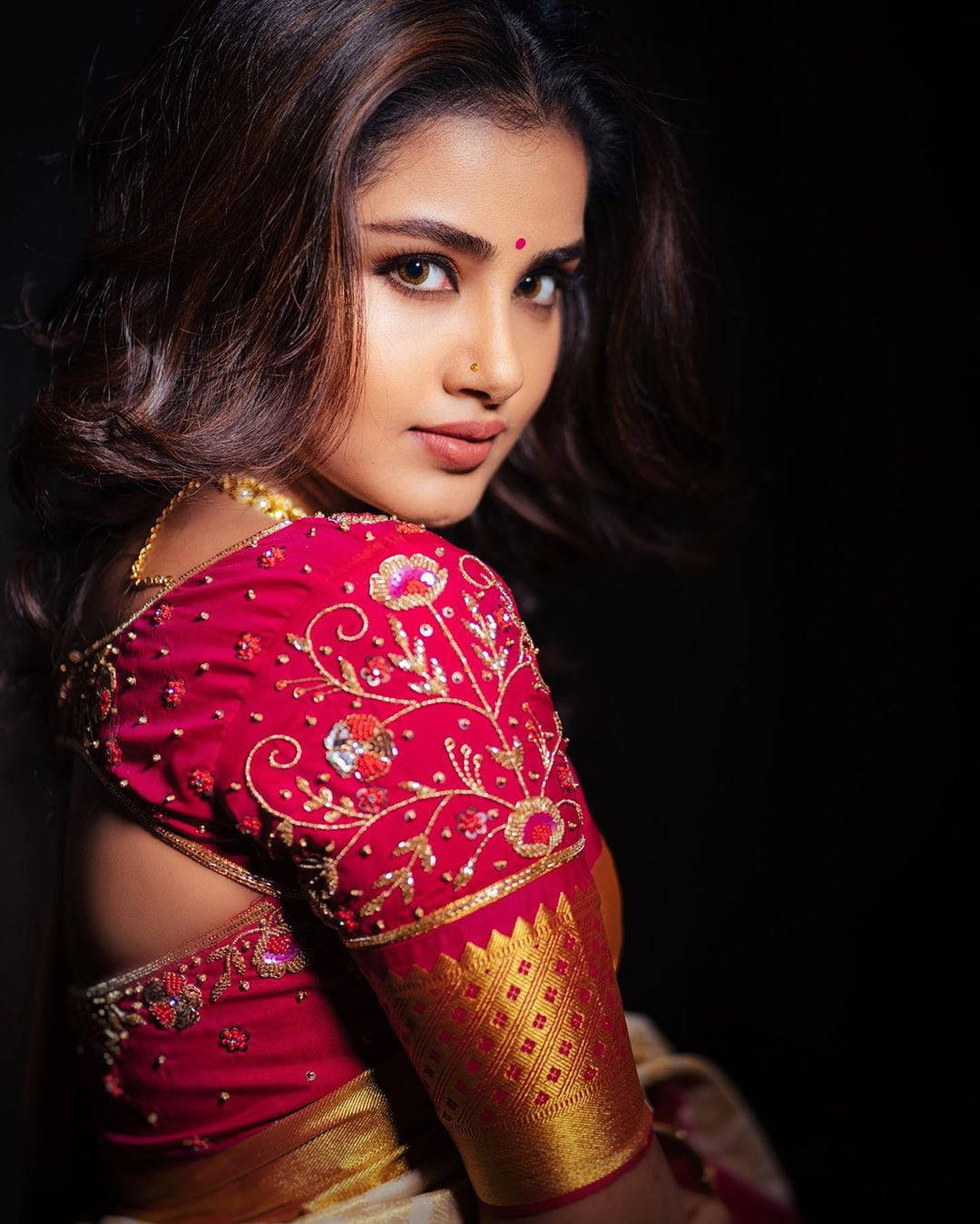 Anupama Parameswaran, red gown, vibrant red and gold embroidered traditional outfit, HD Phone Wallpaper